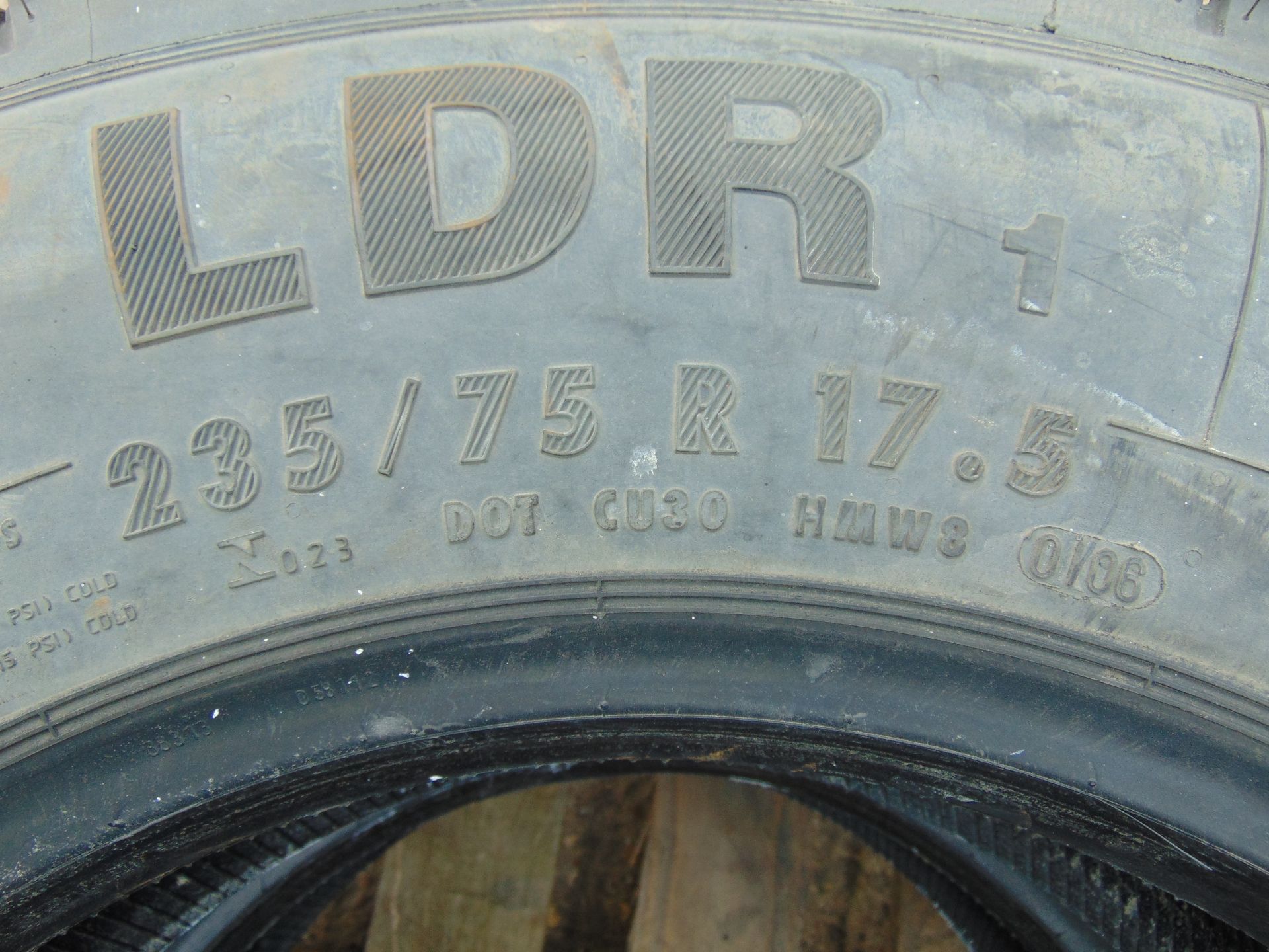 2 x Continental 235/75 R17.5 Regional Traffic Tyres - Image 4 of 6