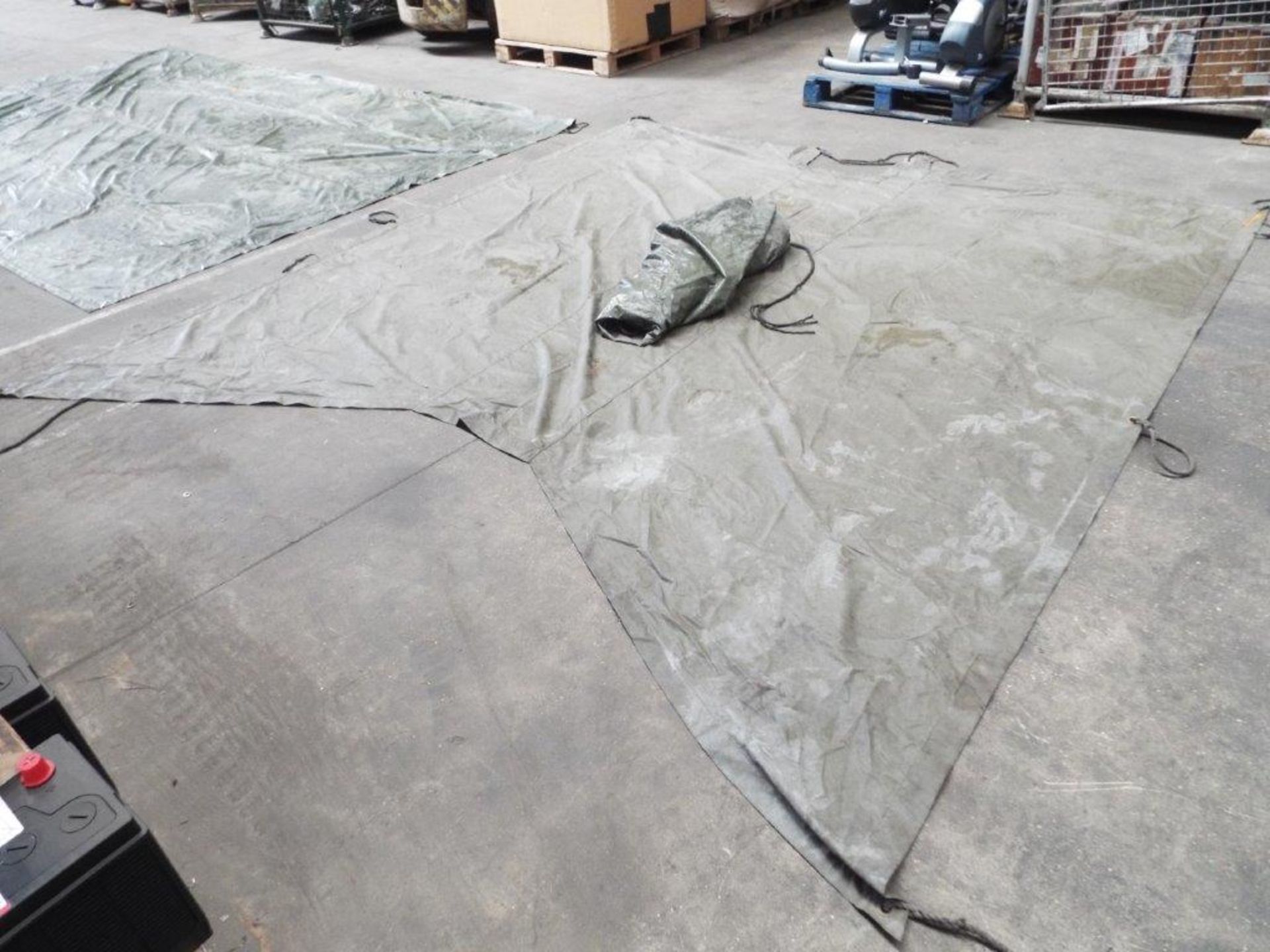 3 x Heavy Duty Tarpaulins - Image 3 of 5