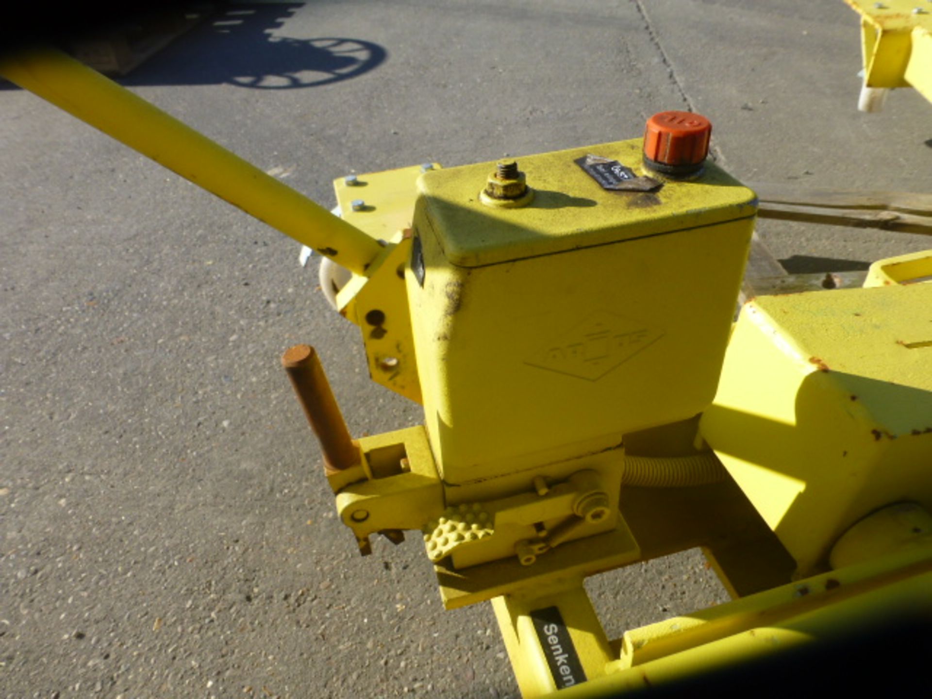 Beissbarth 1250kg Transmission Dolly Jack - Image 4 of 5