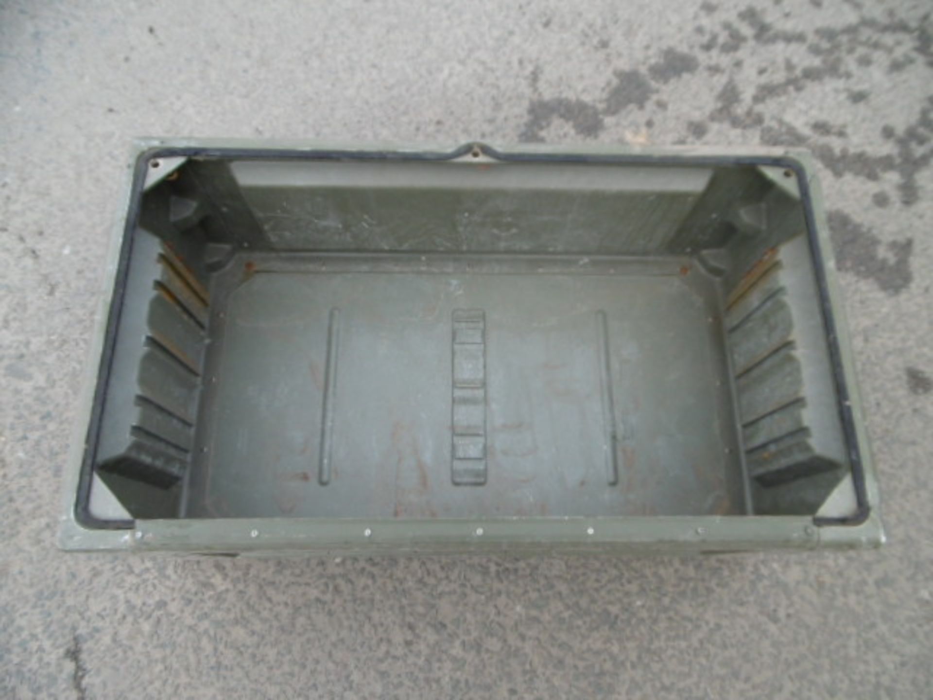 8 x Heavy Duty Interconnecting Storage Boxes - Image 4 of 5