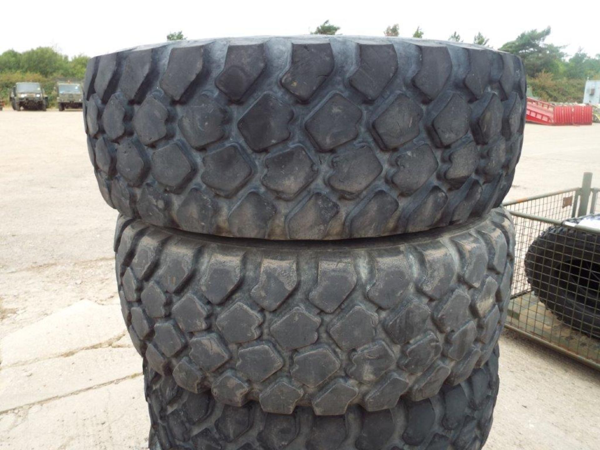 4 x Michelin XZL 395/85 R20 Tyres with 10 Stud Rims - Image 8 of 9