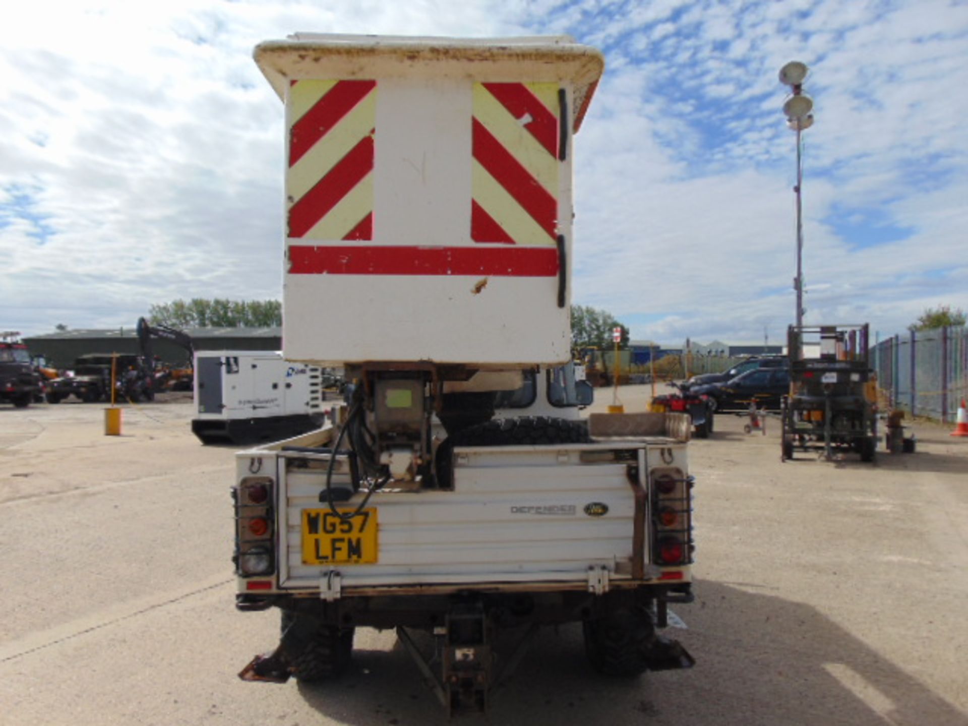 Land Rover 110 2.4TDCi Defender Fitted with V130 13 Metre Platform Access Hoist - Image 6 of 23