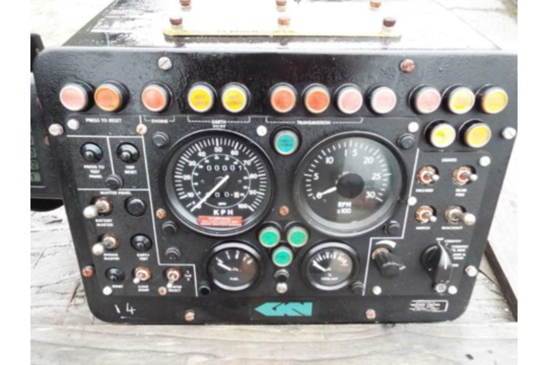 Warrior Driver Control Panel P/No FV2270718 - Bild 2 aus 7
