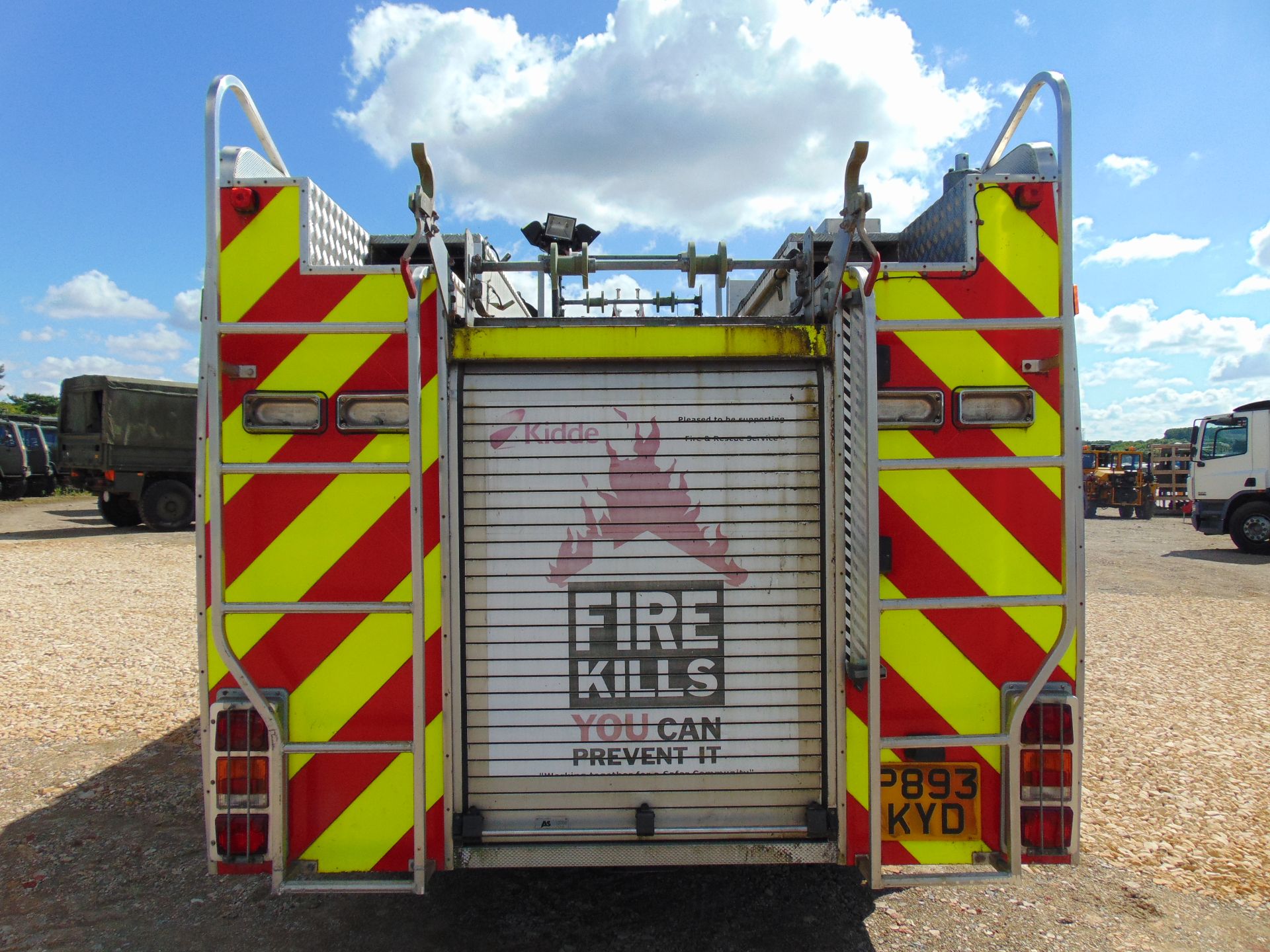 Mercedes 1124 Saxon Fire Engine - Image 5 of 15