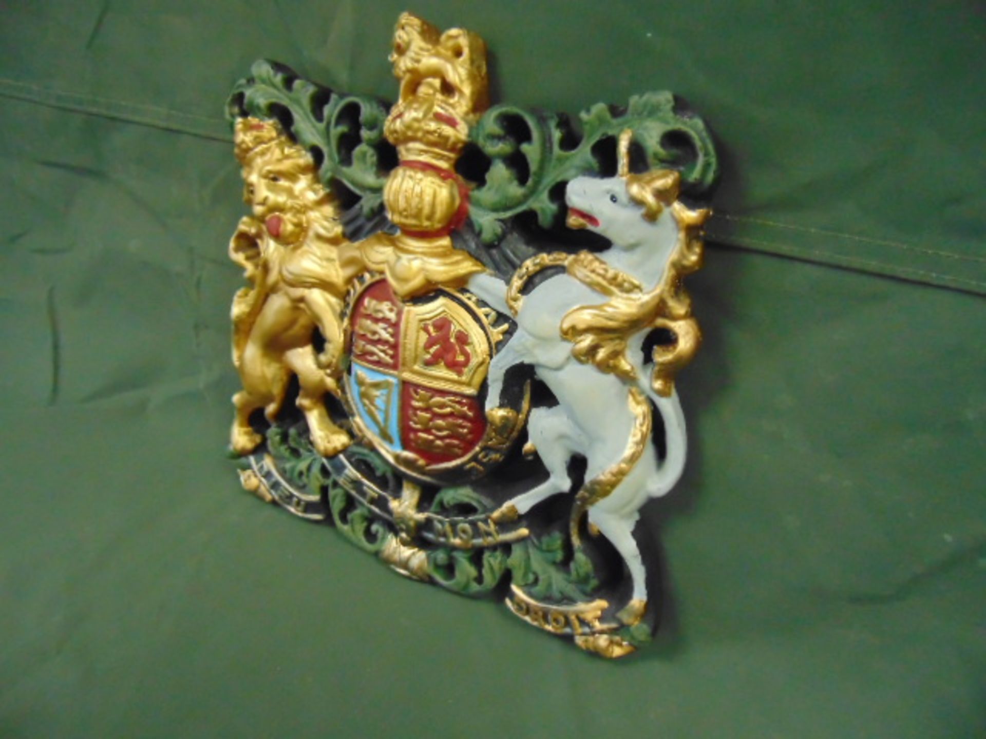 Hand Painted Medium Royal Crest - Image 2 of 3