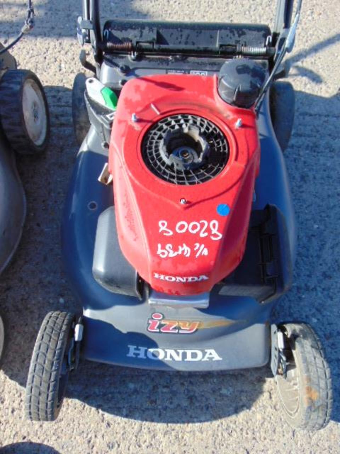 2 x Honda Izy Lawnmowers - Image 7 of 7