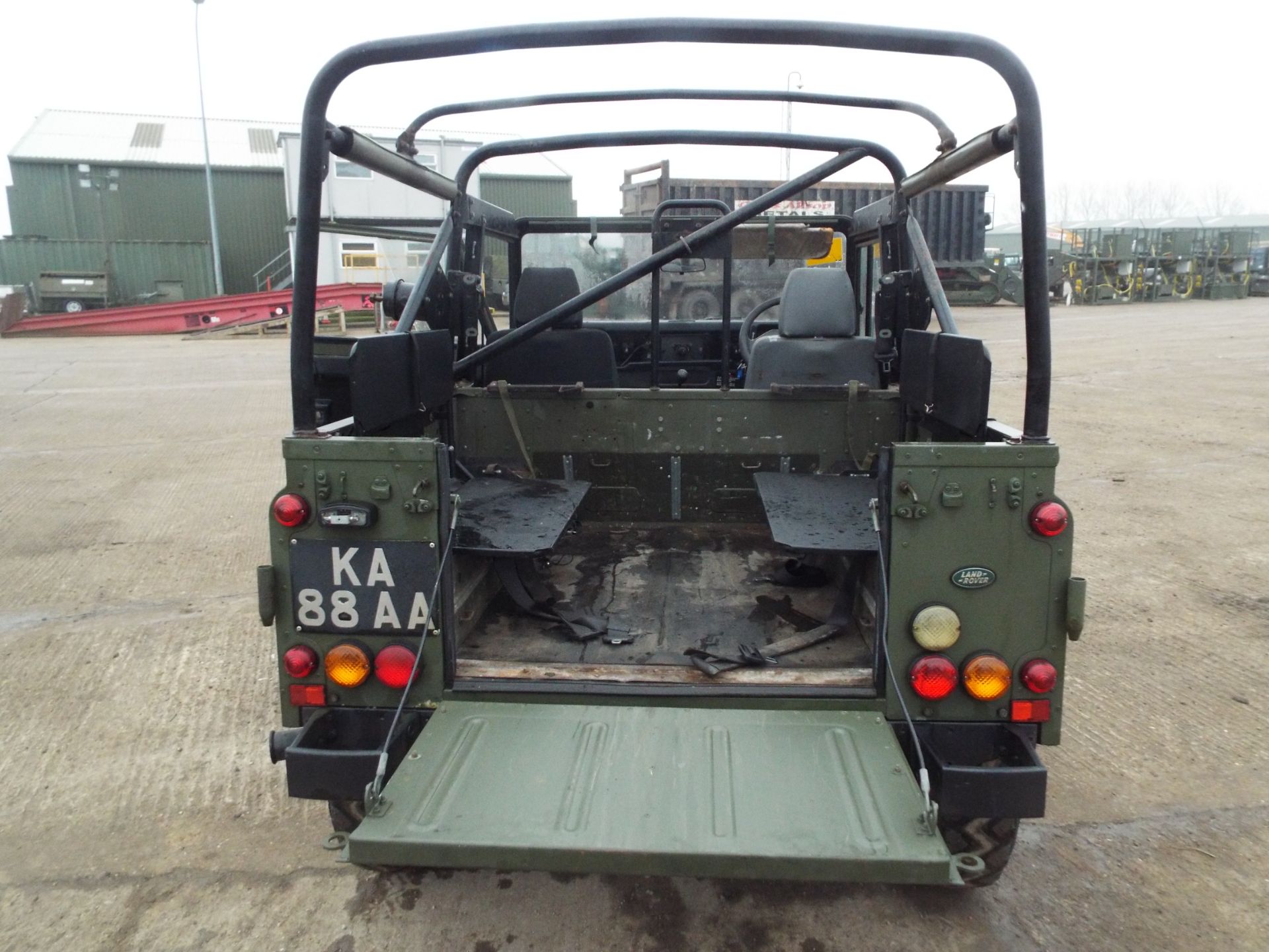 Military Specification Land Rover Wolf 90 Soft Top - Image 18 of 25