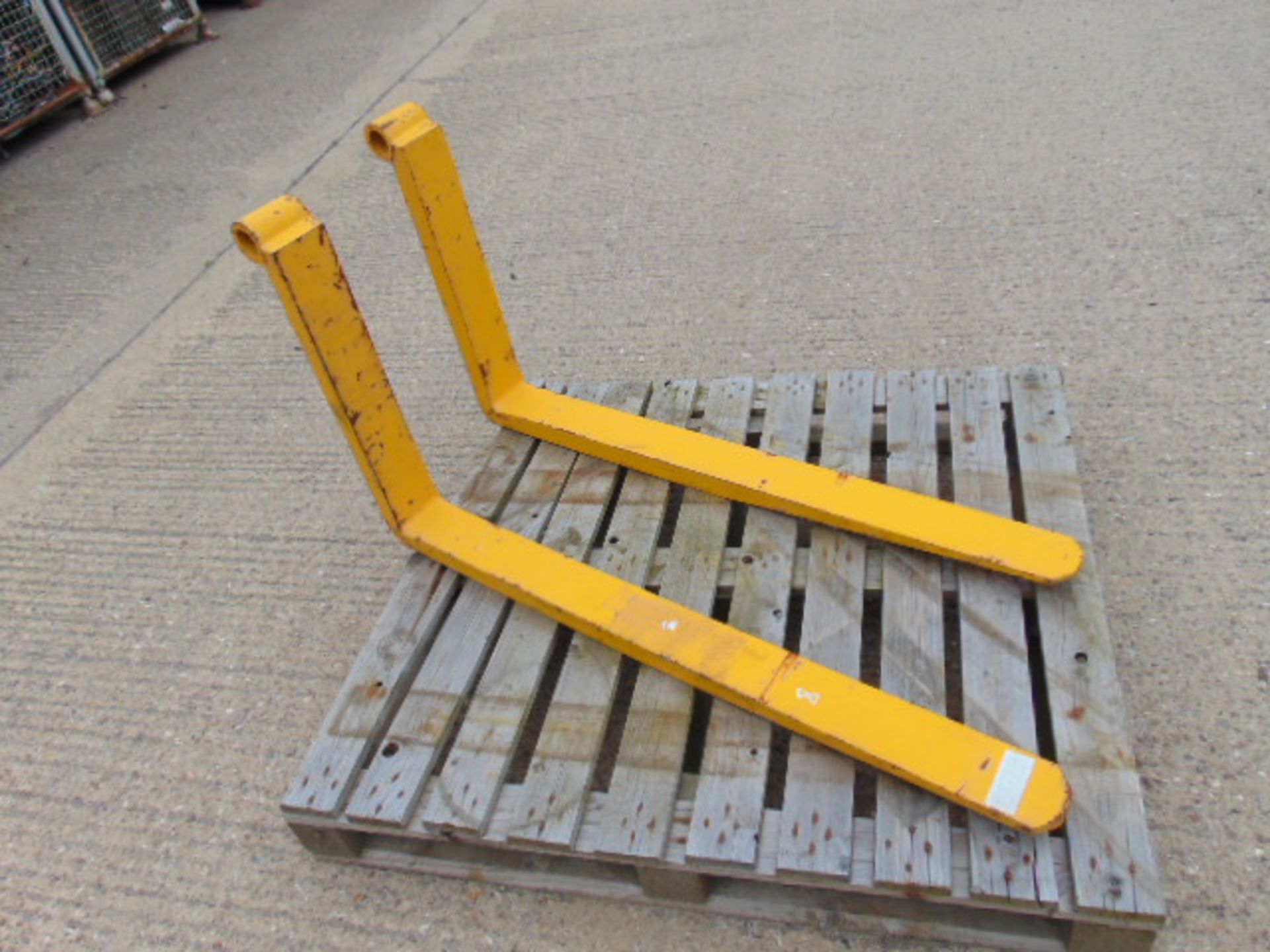 2 x 1.2m Forklift Tines