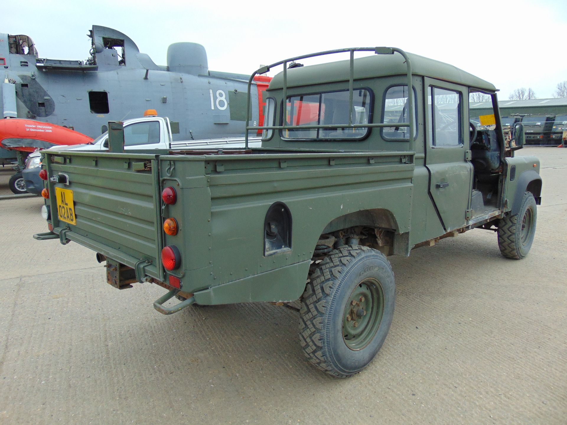 Land Rover Defender 130 TD5 Double Cab Pick Up - Image 8 of 18