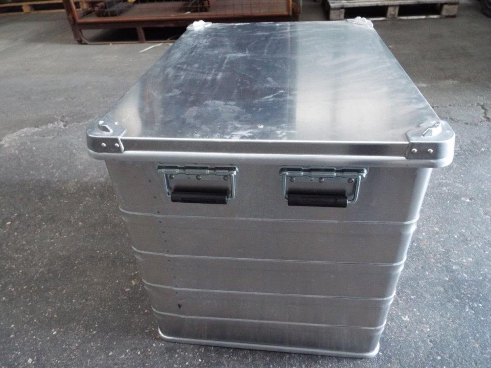 Unissued Heavy Duty Aluminium Stacking Case - Image 3 of 6