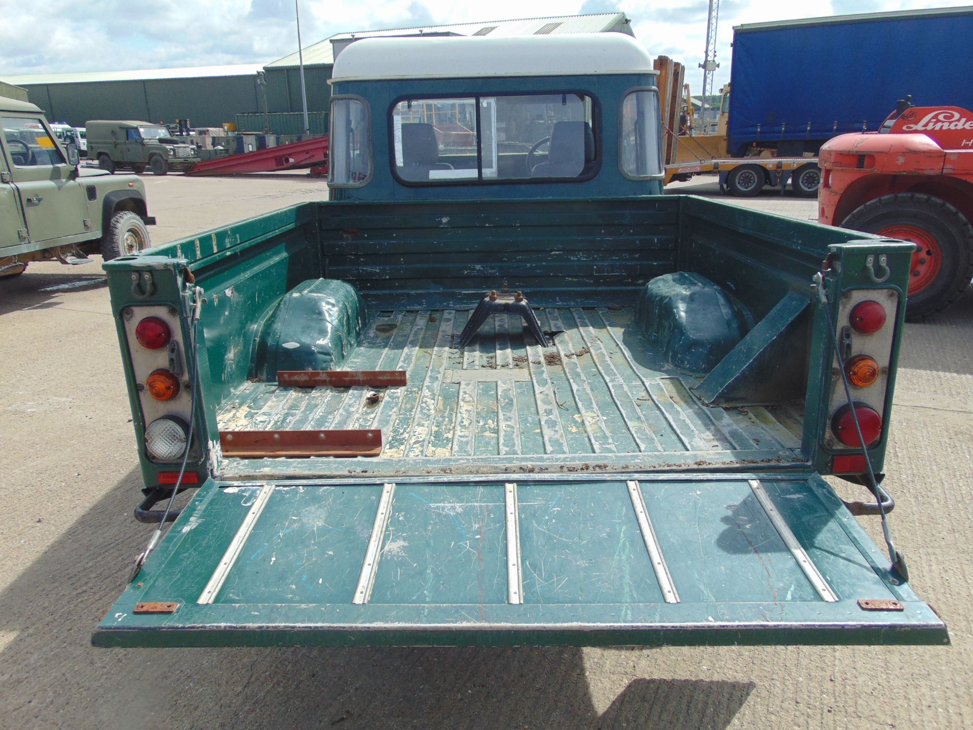 Land Rover Defender 130 TD5 Double Cab Pick Up - Image 19 of 25