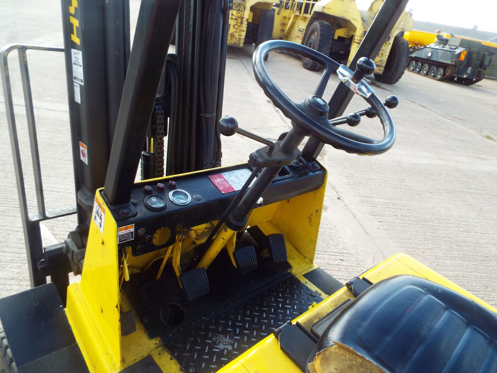 Hyster H1.75XL Counter Balance LPG Container Forklift - Image 10 of 20