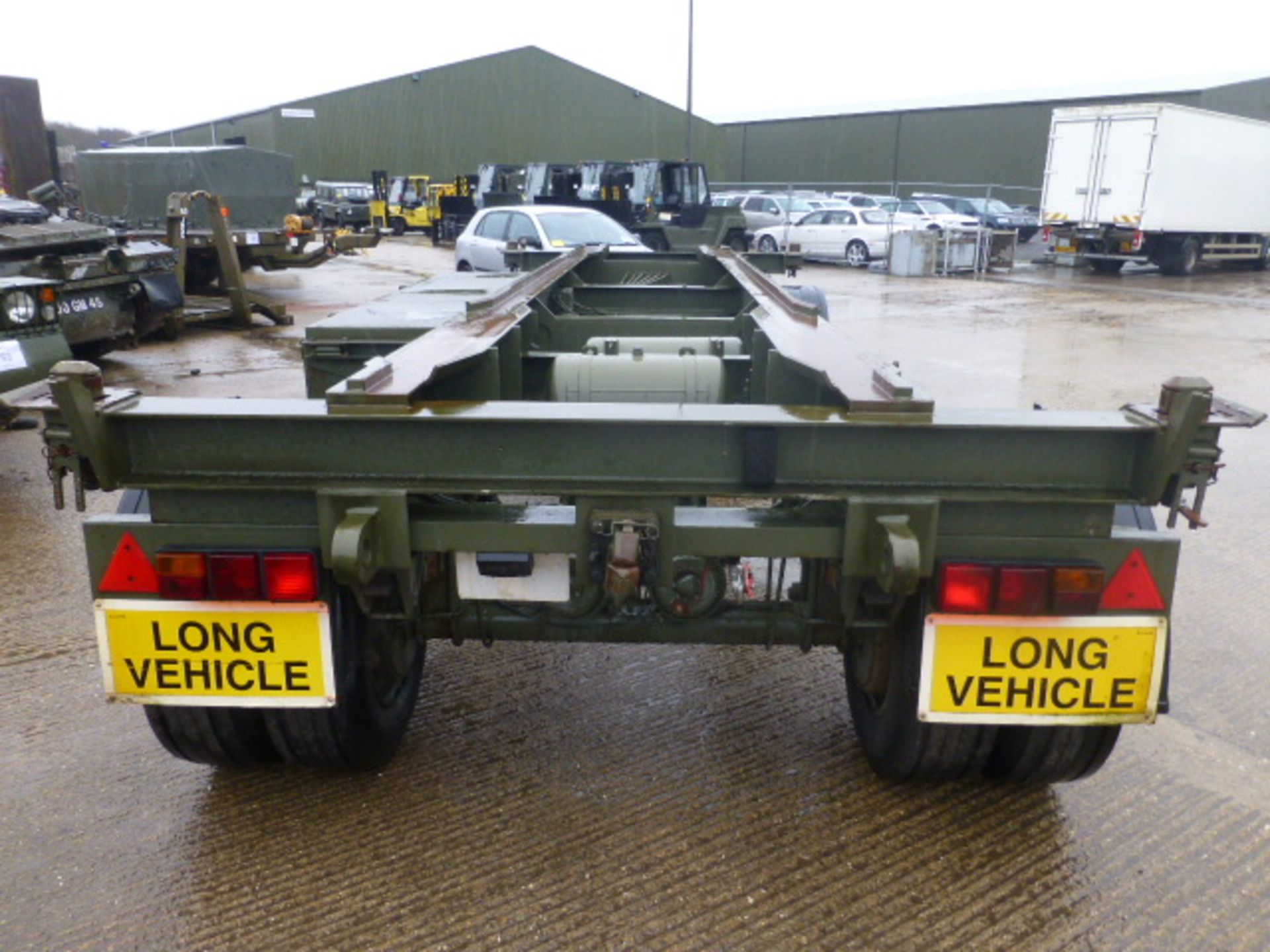 King DB 2 axle 8 wheel drops/skip/container trailer. 15 tonne ex-reserve - Image 4 of 13