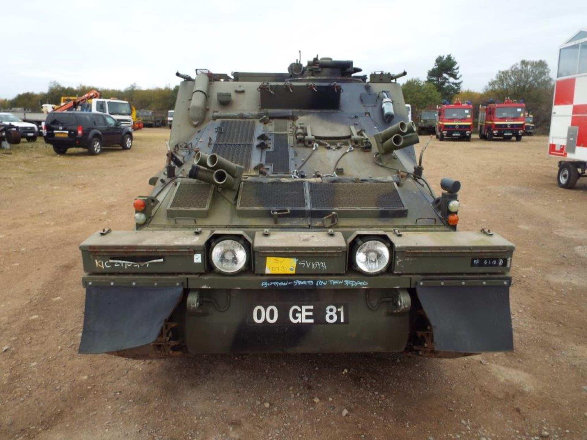 CVRT (Combat Vehicle Reconnaissance Tracked) FV105 Sultan Armoured Personnel Carrier - Bild 2 aus 30