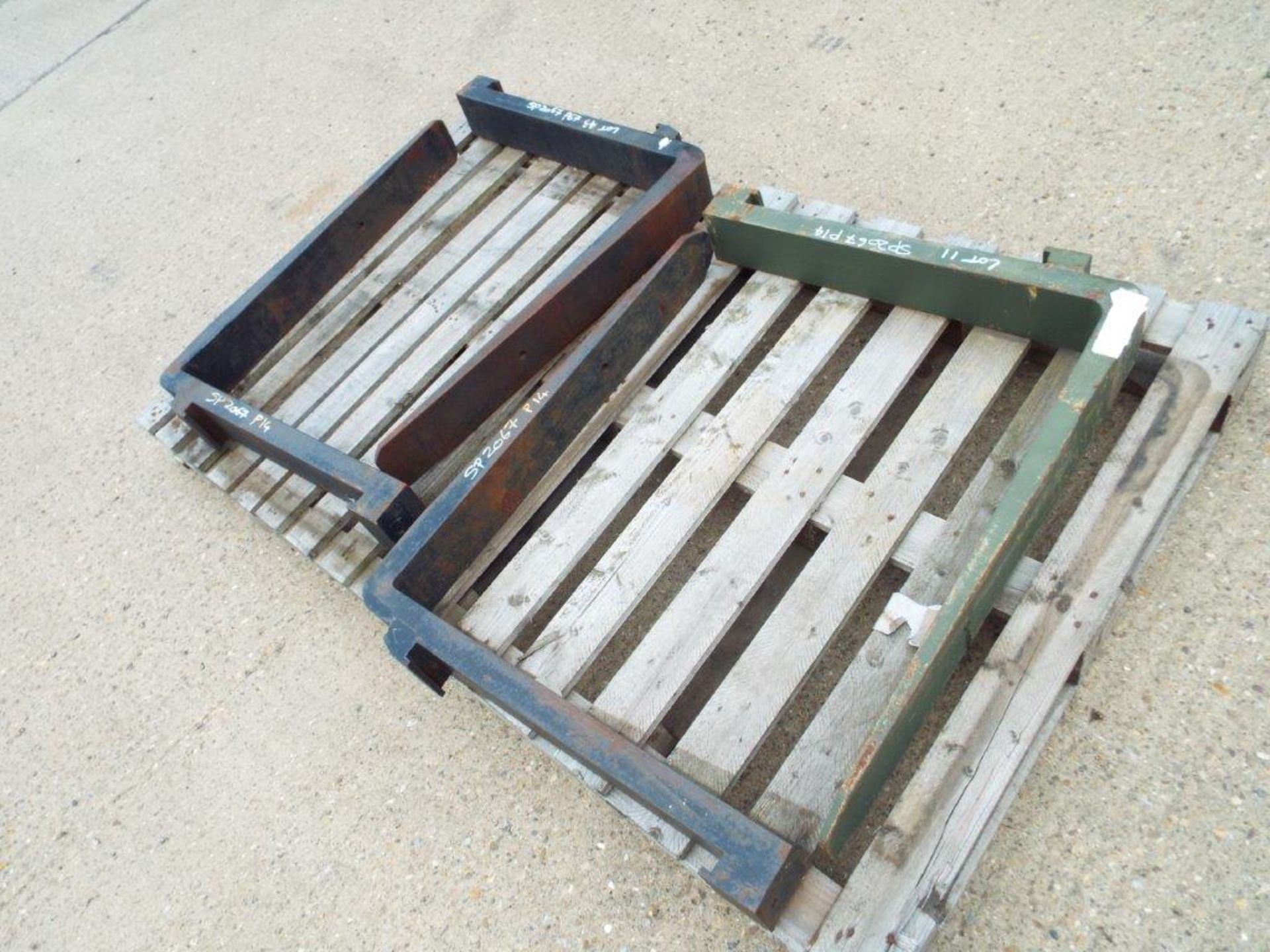 4 x 3' Forklift Tines