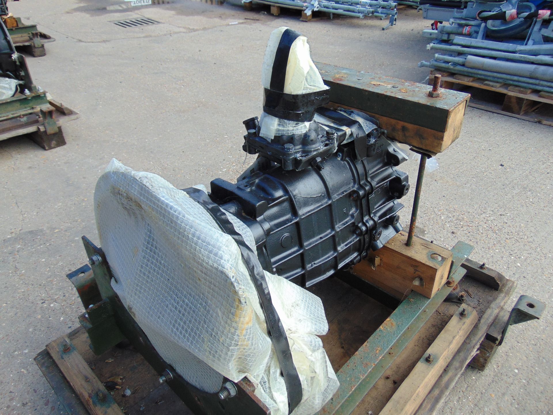 A1 Reconditioned Land Rover LT77 Gearbox - Image 3 of 9