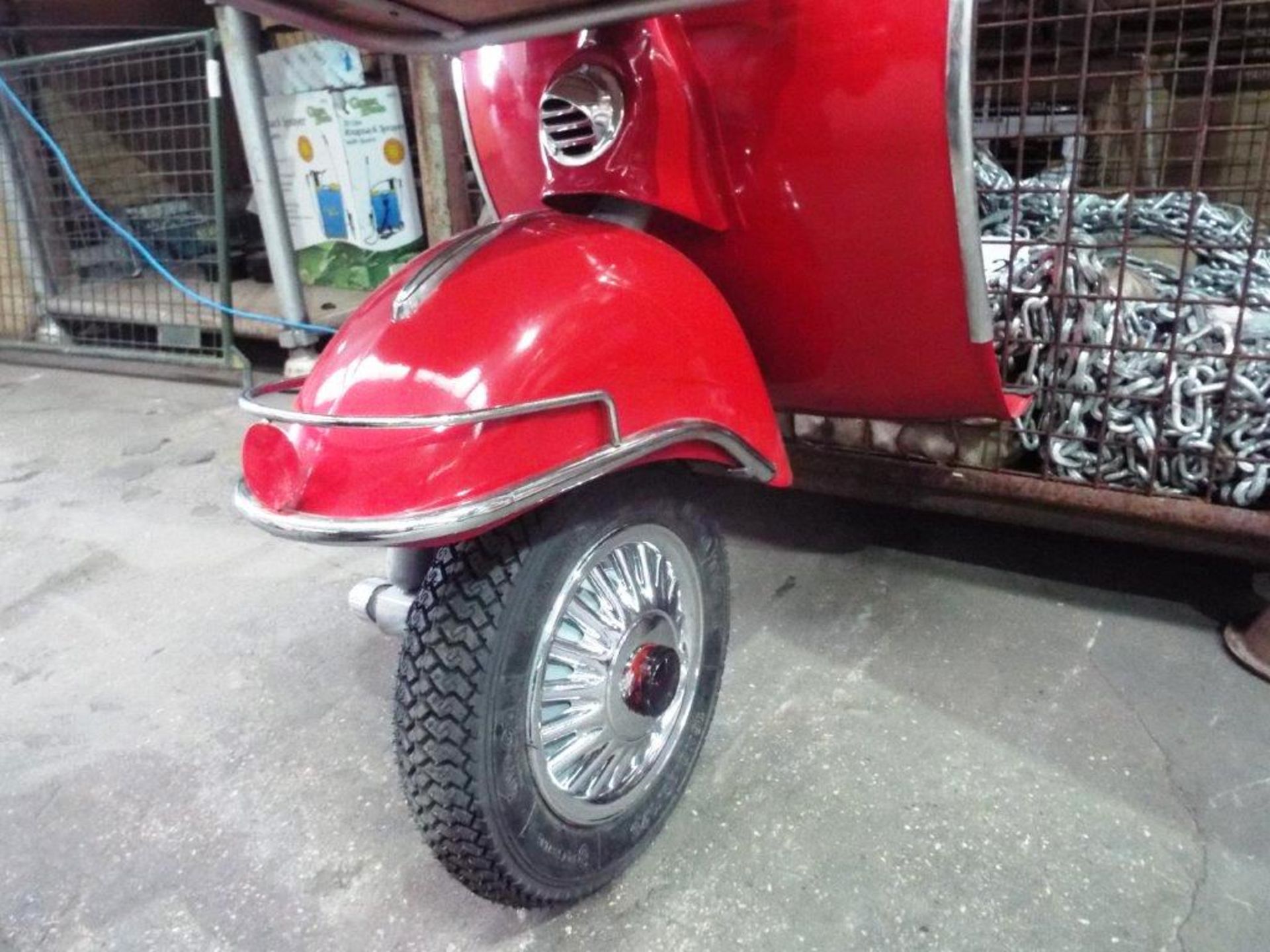 Vintage Vespa 150 Side Table - Bild 7 aus 13