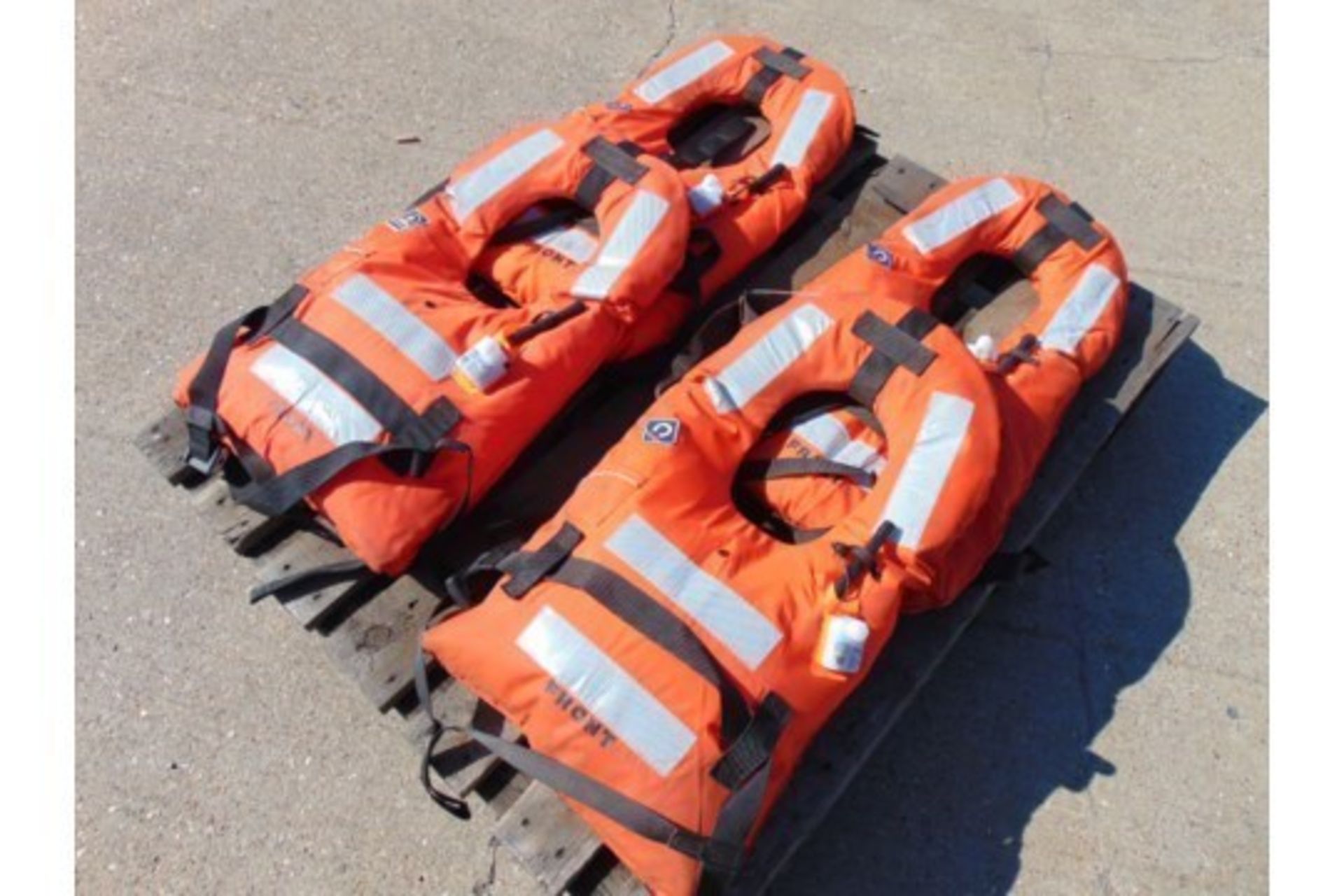 4 x Crewsaver 150N Air Foam Lifejackets - Image 2 of 6
