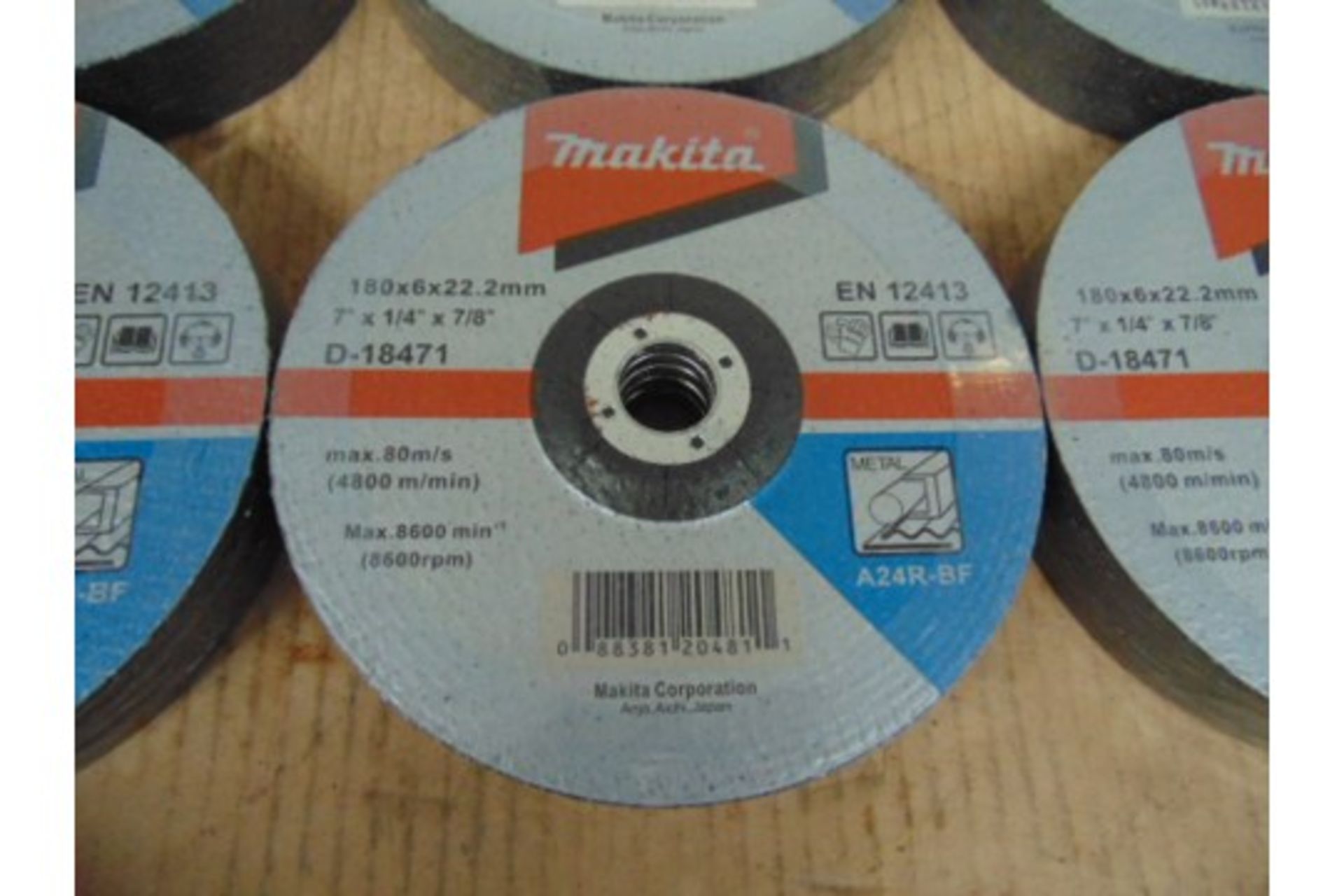 60 x Makita Metal Grinding Disc 180 x 6 x 22.2 A24R-BF D-18471