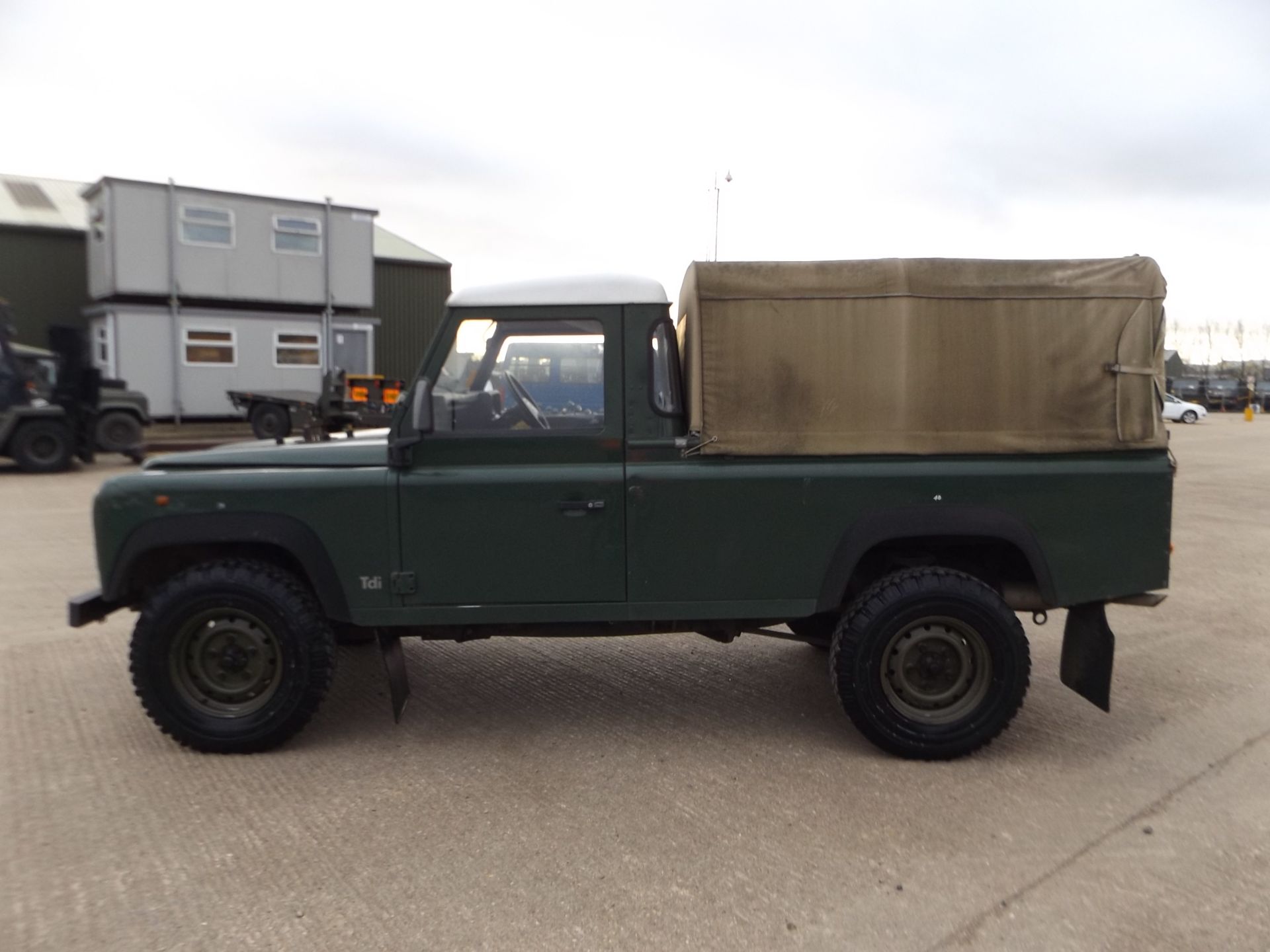 Land Rover 110 Truck Cab 300TDi - Image 4 of 16