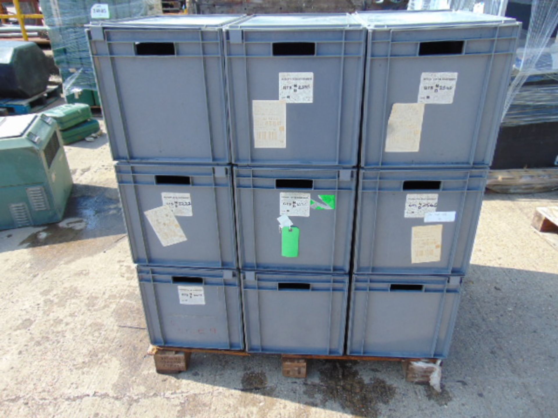 13 x Standard MoD Stackable Storage Boxes c/w Lids - Bild 8 aus 8