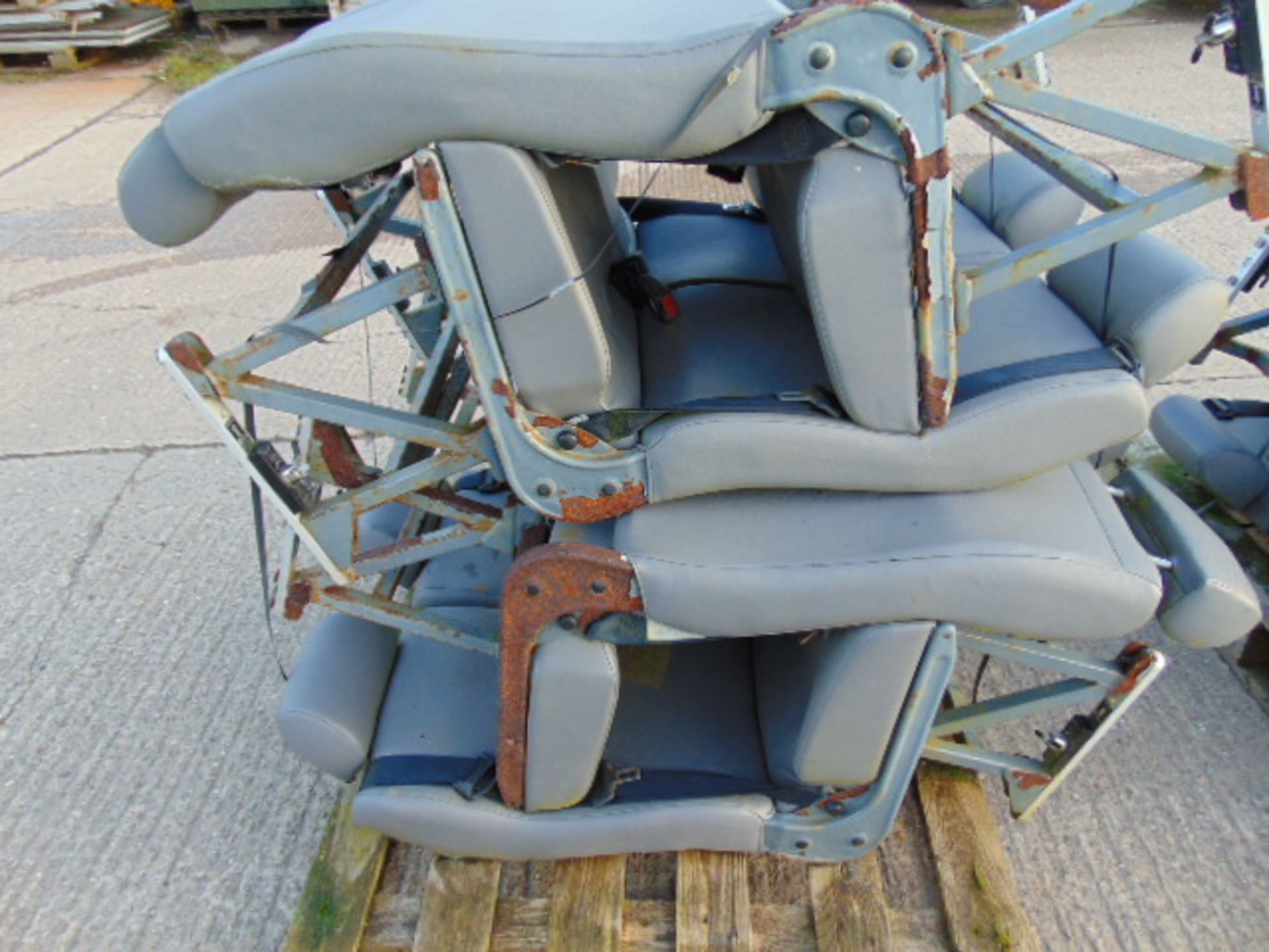 8 x Double Coach Seats - Image 7 of 10