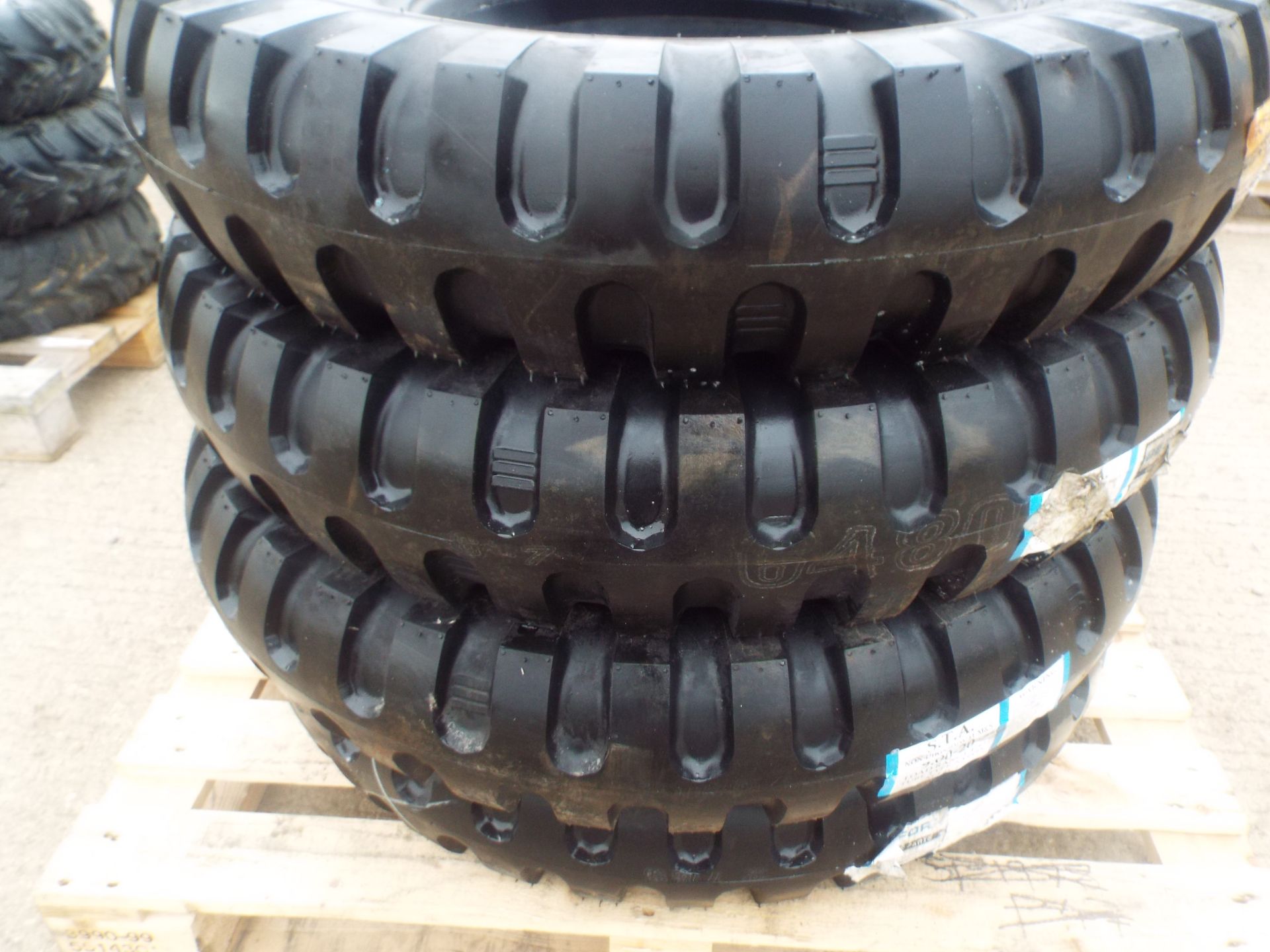 4 x S.T.A. 9.00-20 Crossply Tyres - Image 6 of 7