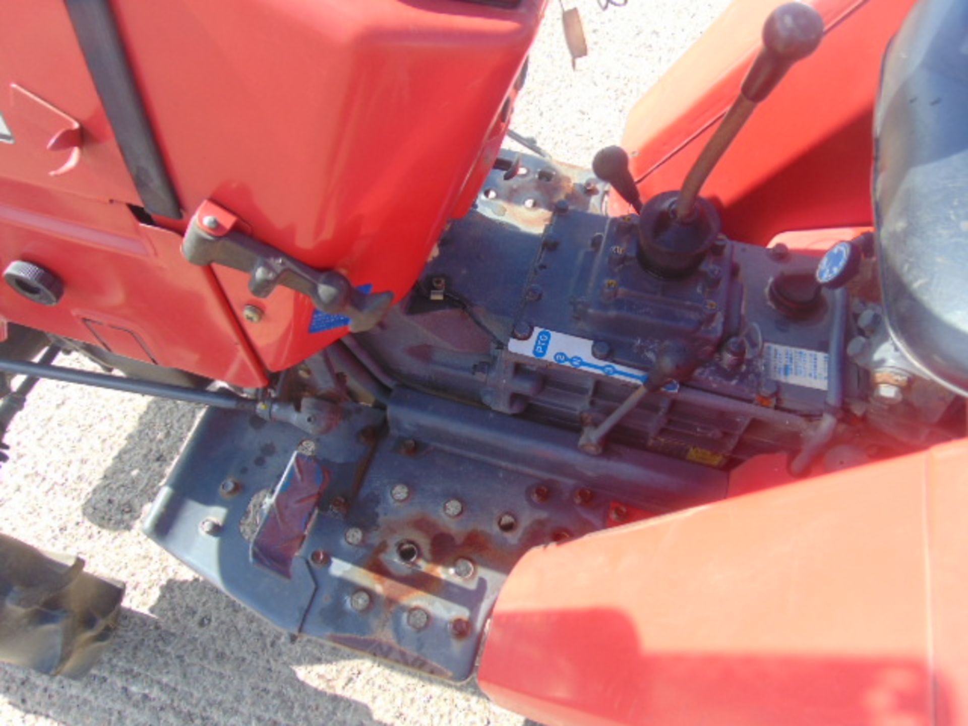 Shibaura Stiger SL1643 Tractor c/w Rotovator - Image 12 of 21