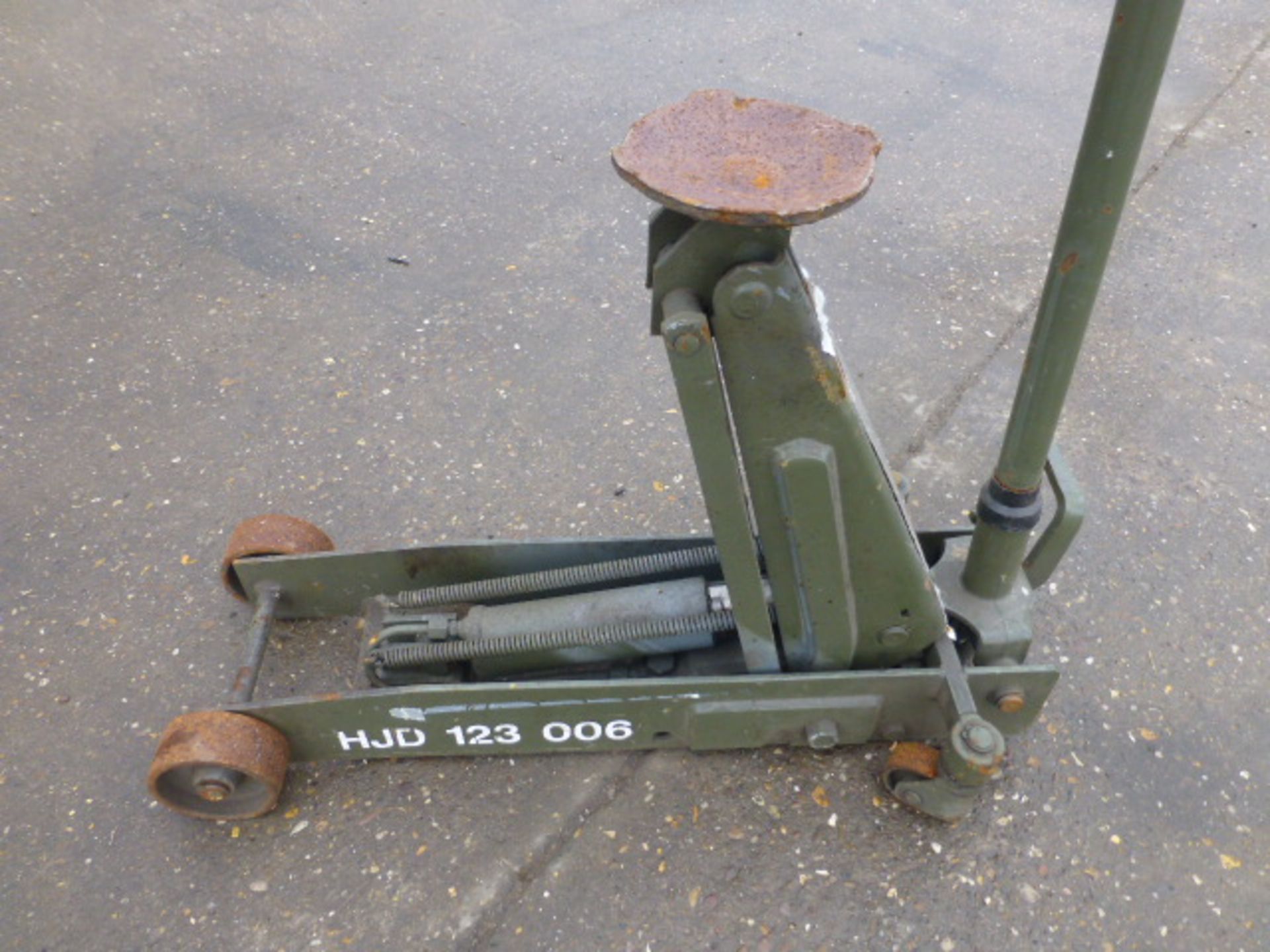 Weber 2000kg Trolley Jack - Image 4 of 5