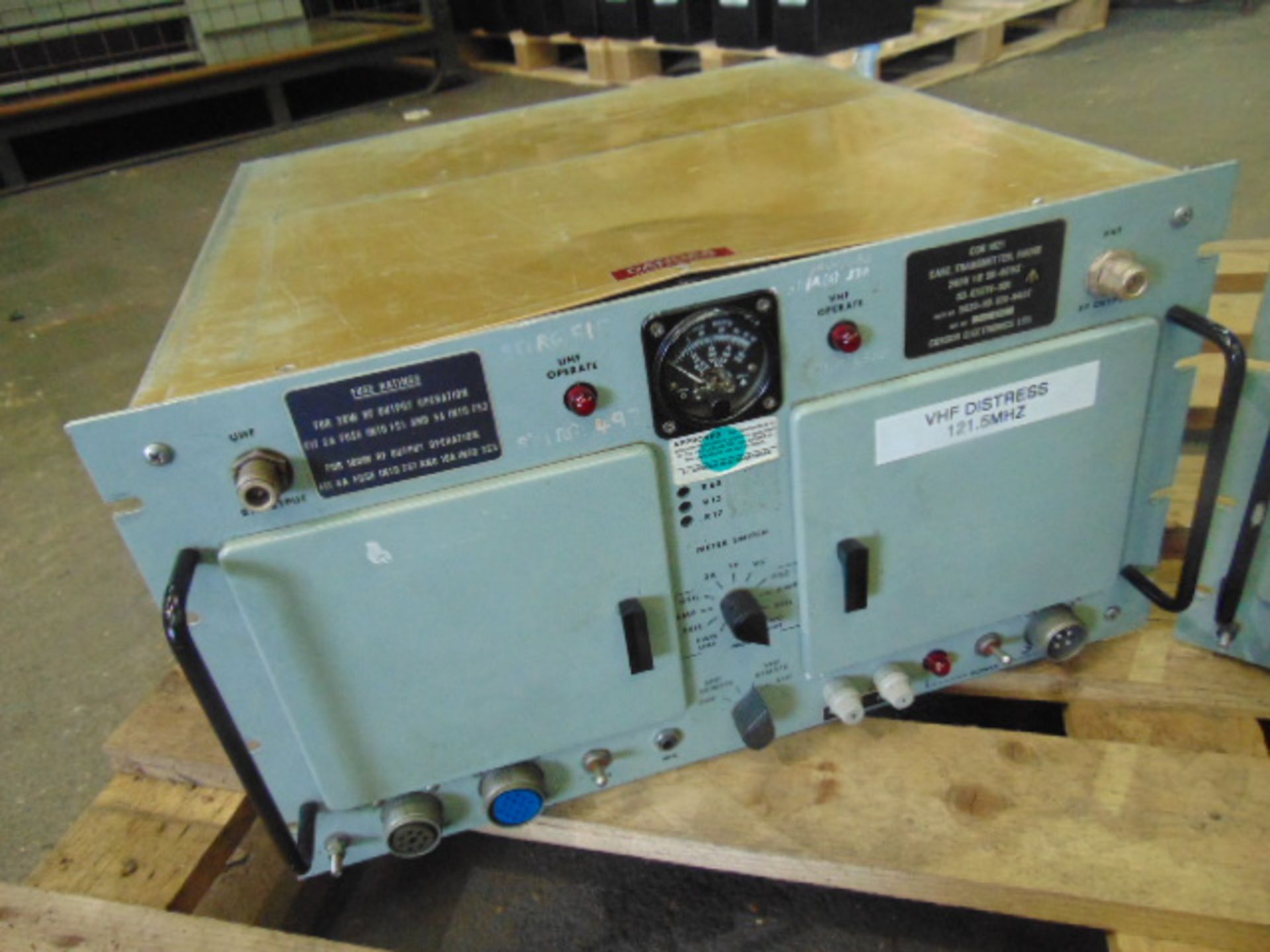 2 x Cossor CGR 1021 Radio Transmitter Cases - Image 2 of 9