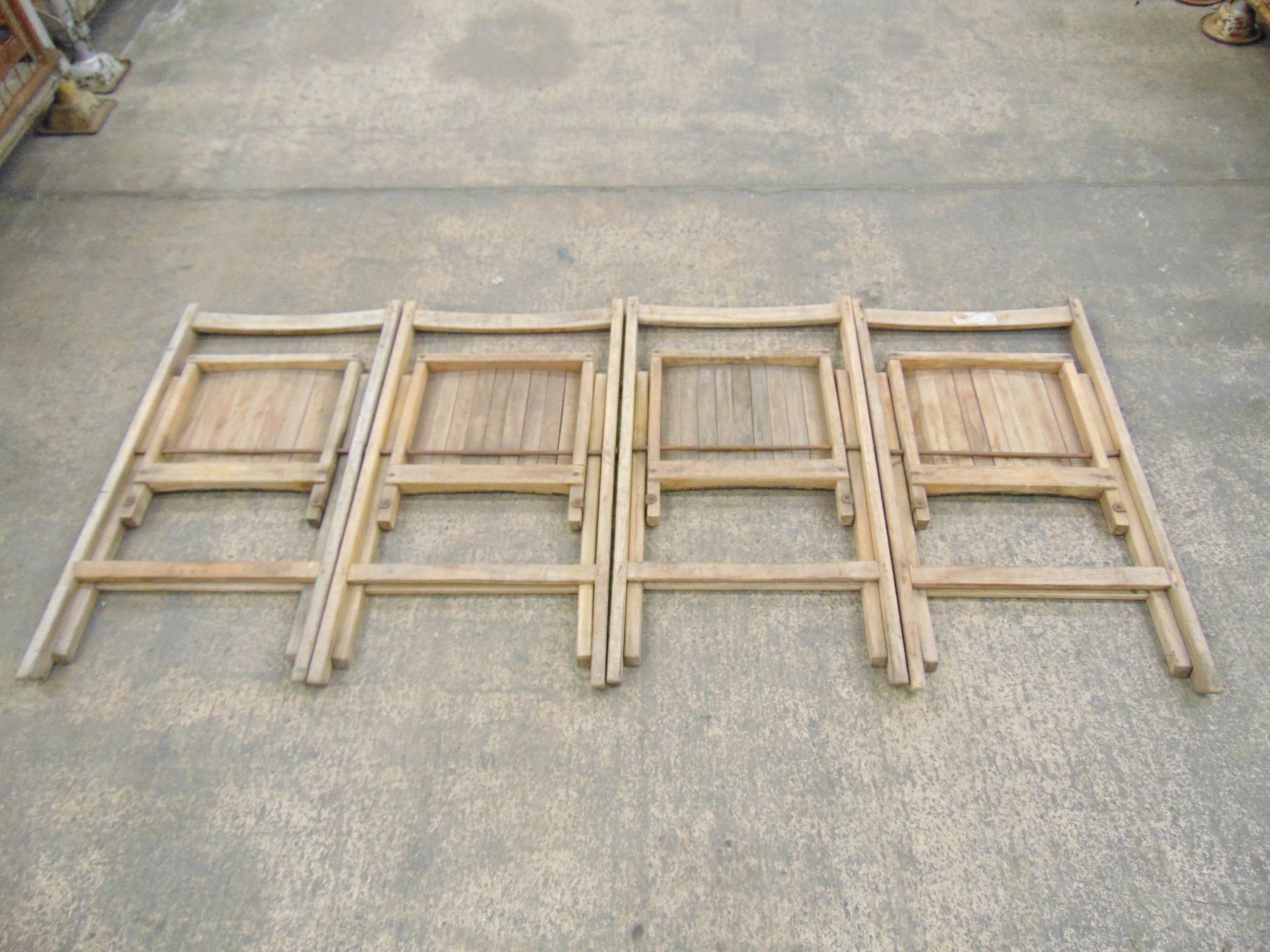 4 x Folding Beech Chairs - Image 4 of 4