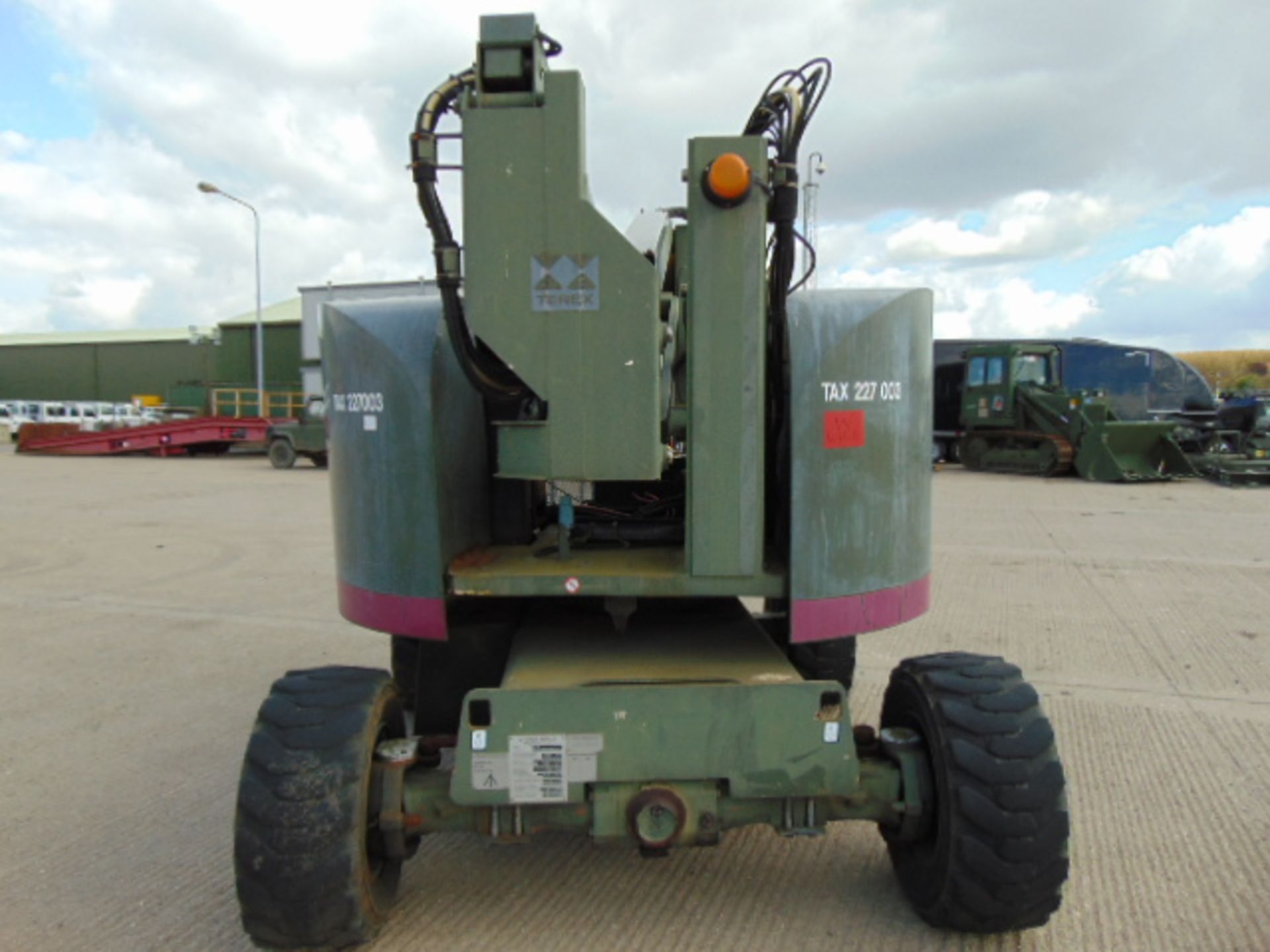 Terex TA50 RT Rough Terrain 4x4 Boom Lift - Image 4 of 12