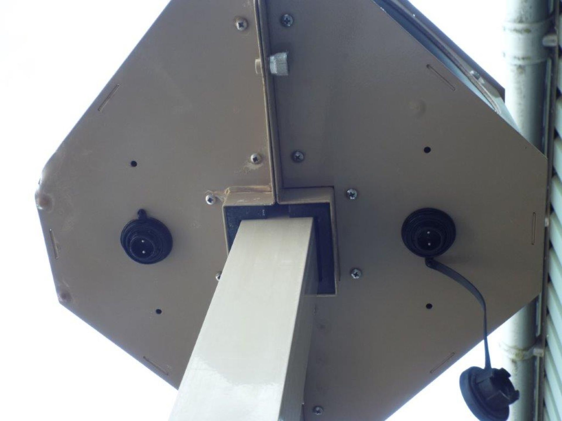 Madahcom Tacwaves Field Station Tower Collapsable Speaker Array - Image 4 of 14