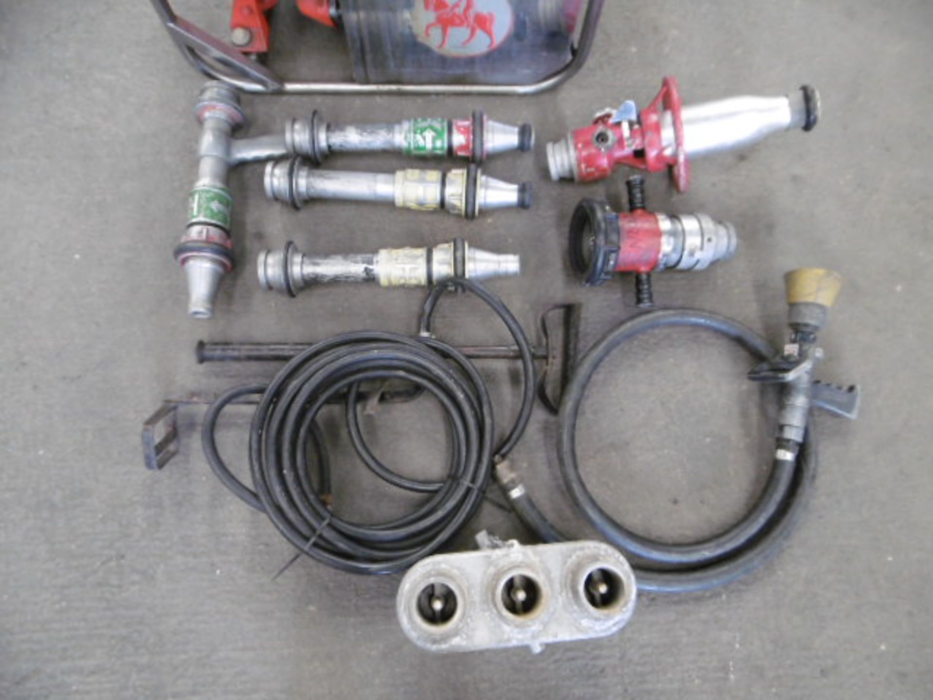 Heavy Duty Godiva Water Pump with Accessories - Image 10 of 11