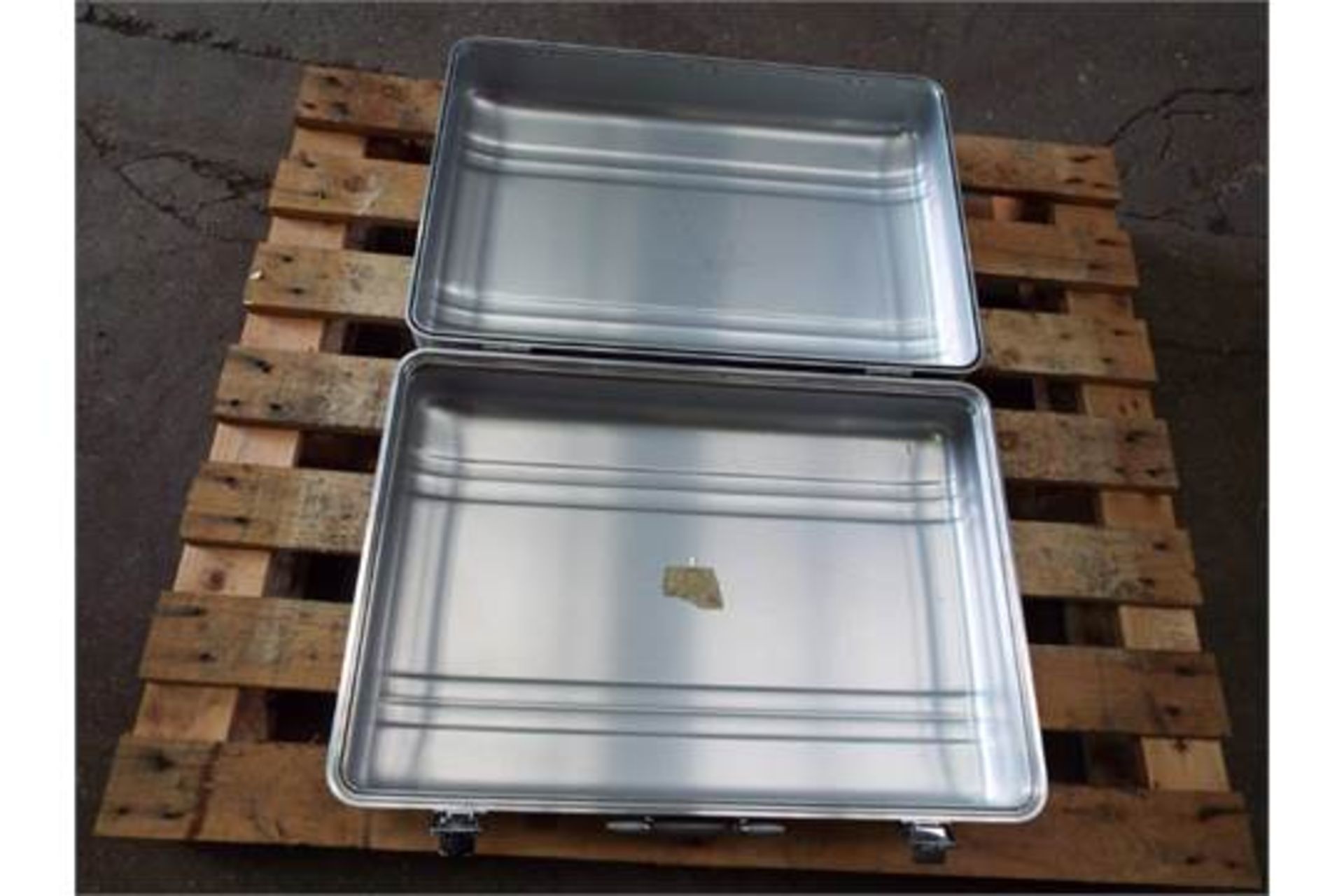 Heavy Duty Aluminium Carry Case - Image 5 of 5