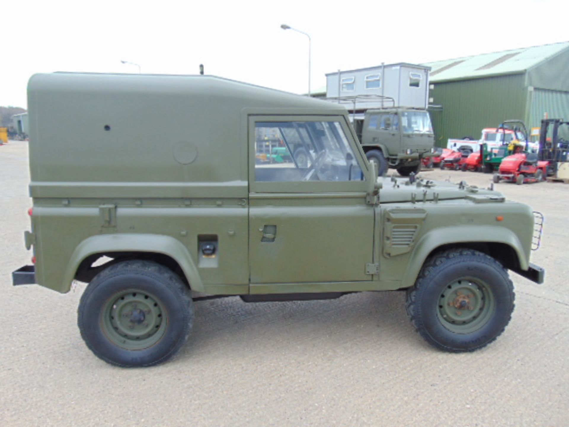 Military Specification Land Rover Wolf 90 Hard Top - Image 7 of 22