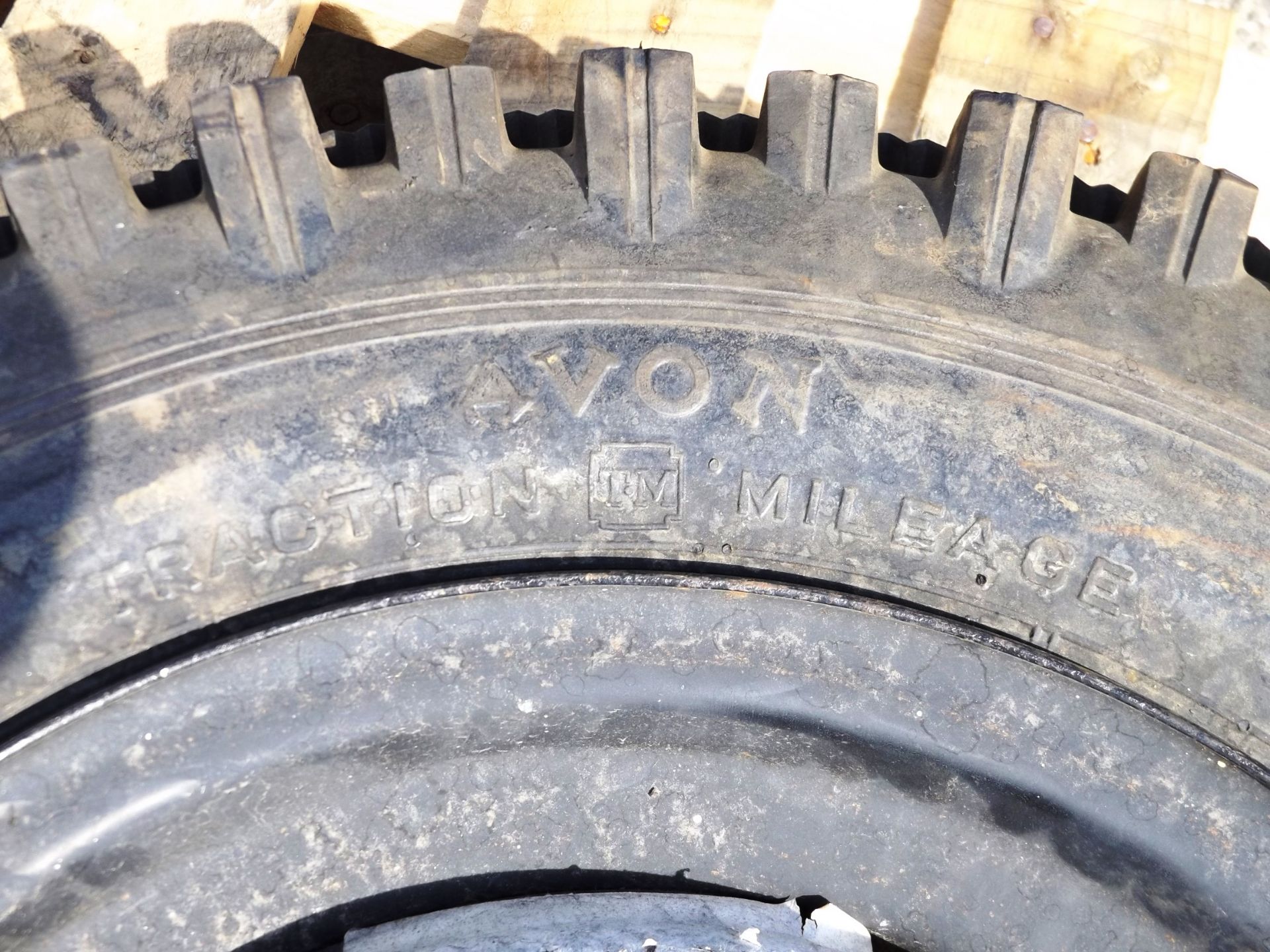 The Holy Grail of Tyres, 1 x Avon Traction Mileage 6.50 x 16 8 Ply Tyre complete with 5 stud rim - Image 2 of 5
