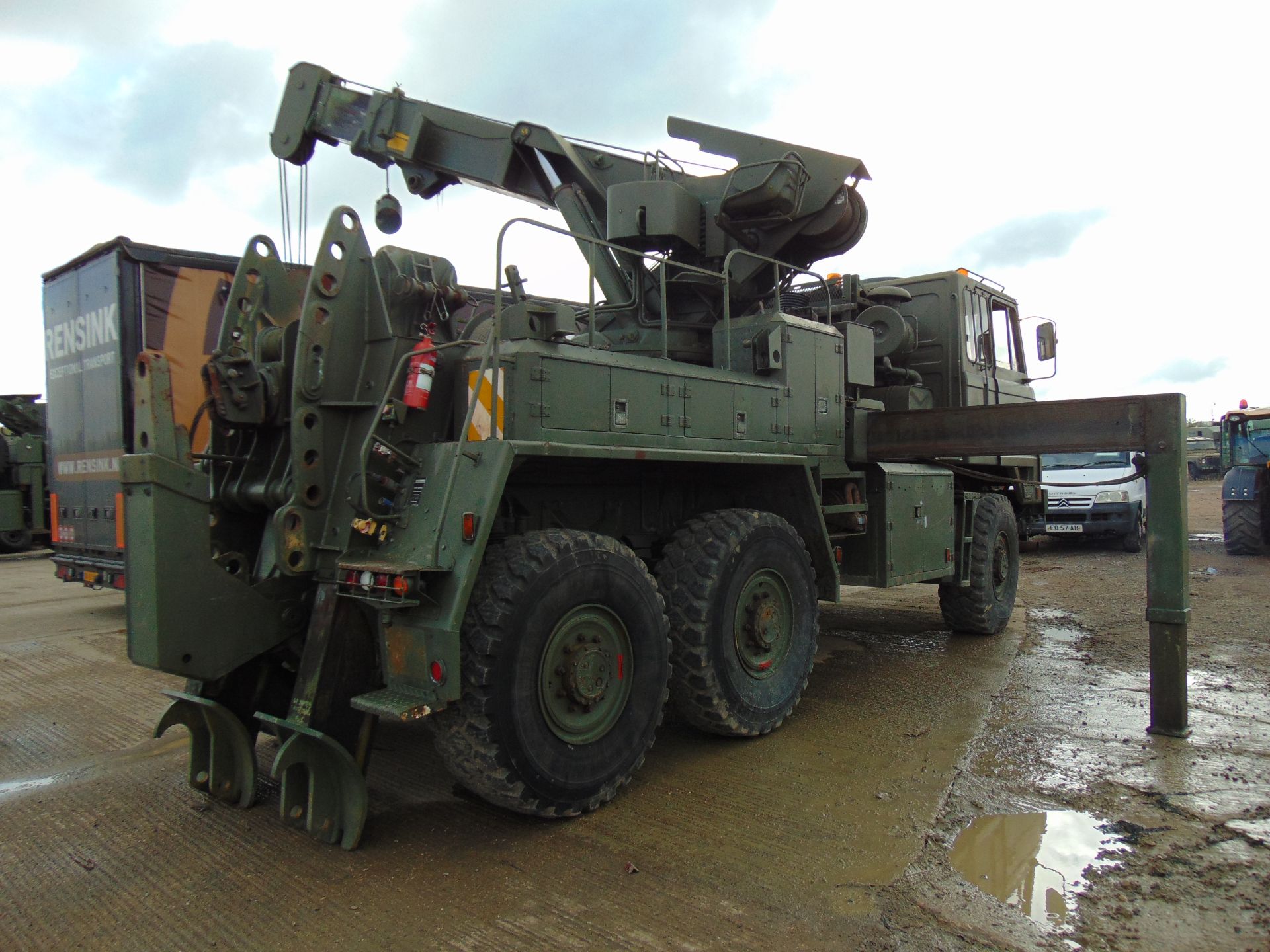 Foden 6x6 Recovery Vehicle which is Complete with Remotes and EKA Recovery Tools - Image 5 of 31