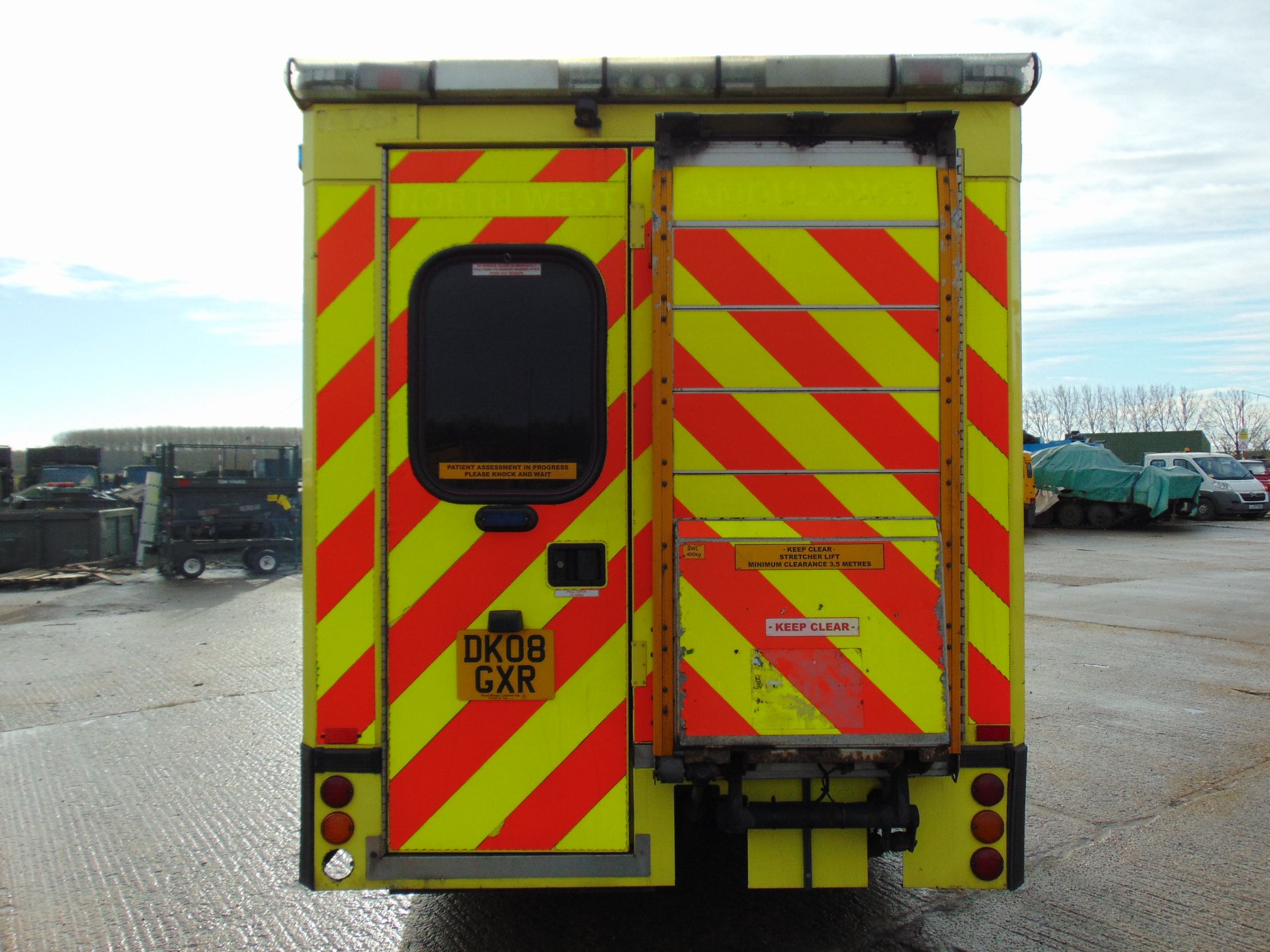 Mercedes Sprinter 515 CDI Turbo Diesel Ambulance - Image 7 of 21