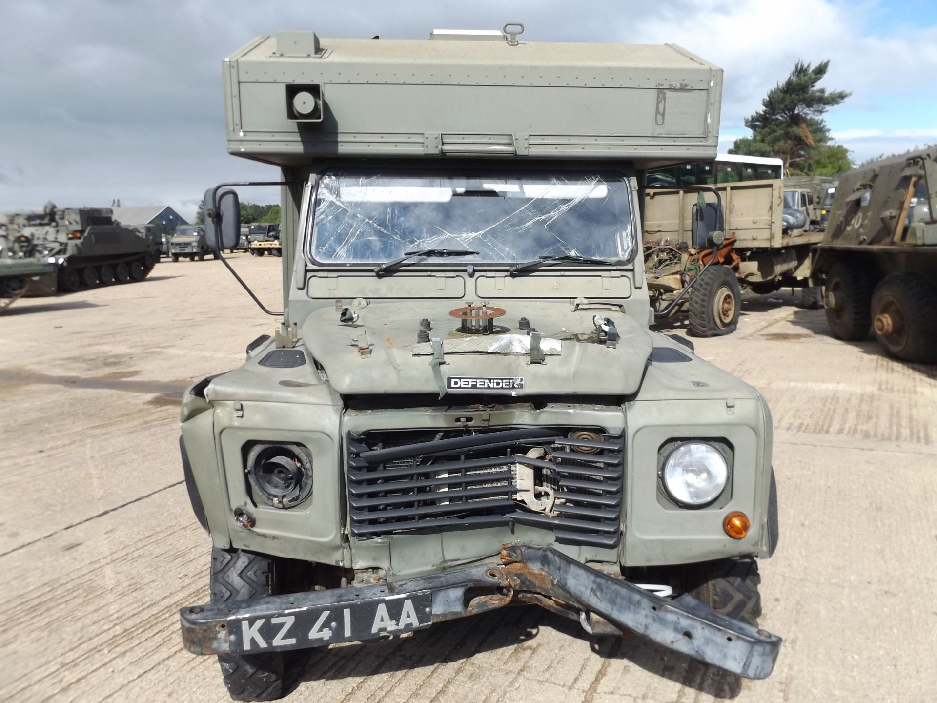 Land Rover Wolf 130 ambulance suitable for spares or repair - Image 2 of 18