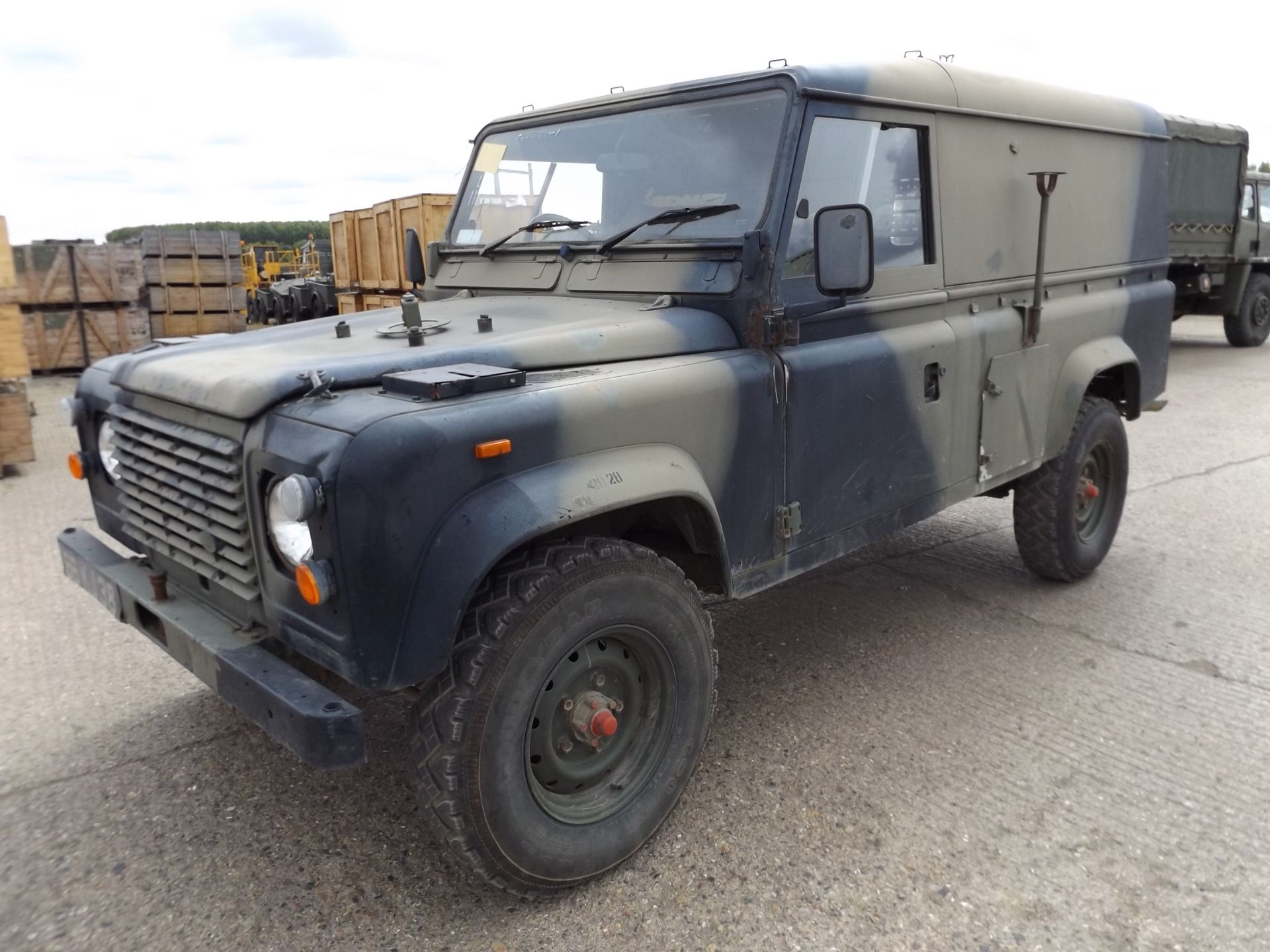 Land Rover 110 Hard Top - Image 3 of 19