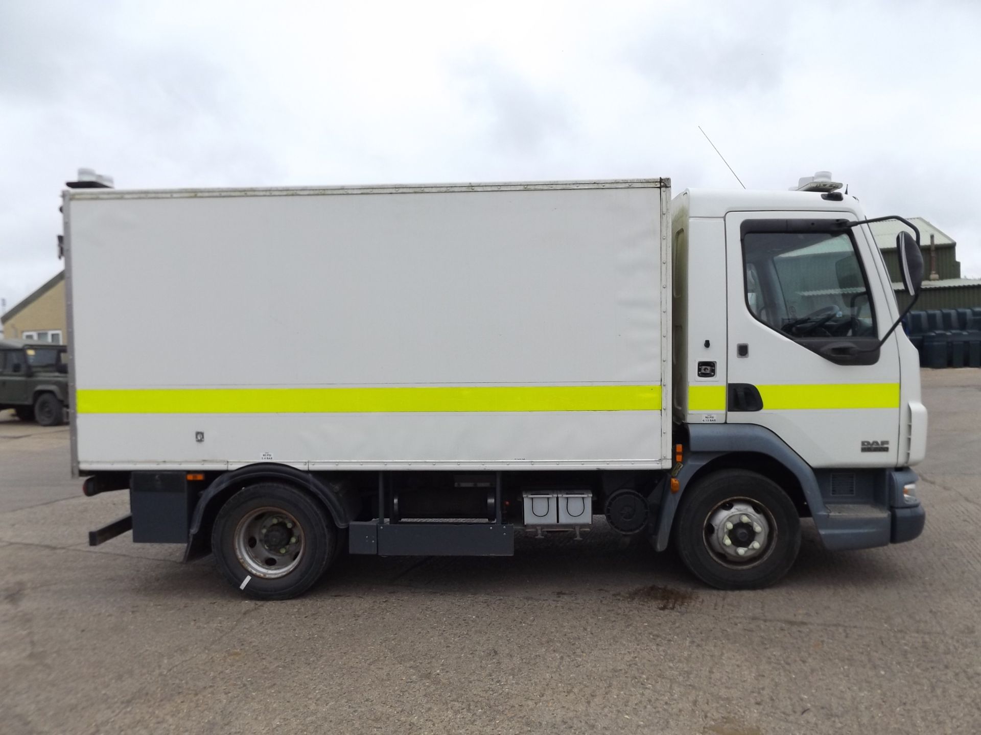 DAF LF 45 220 7.5 tonne Cargo Truck with Penman rear body - Image 5 of 24