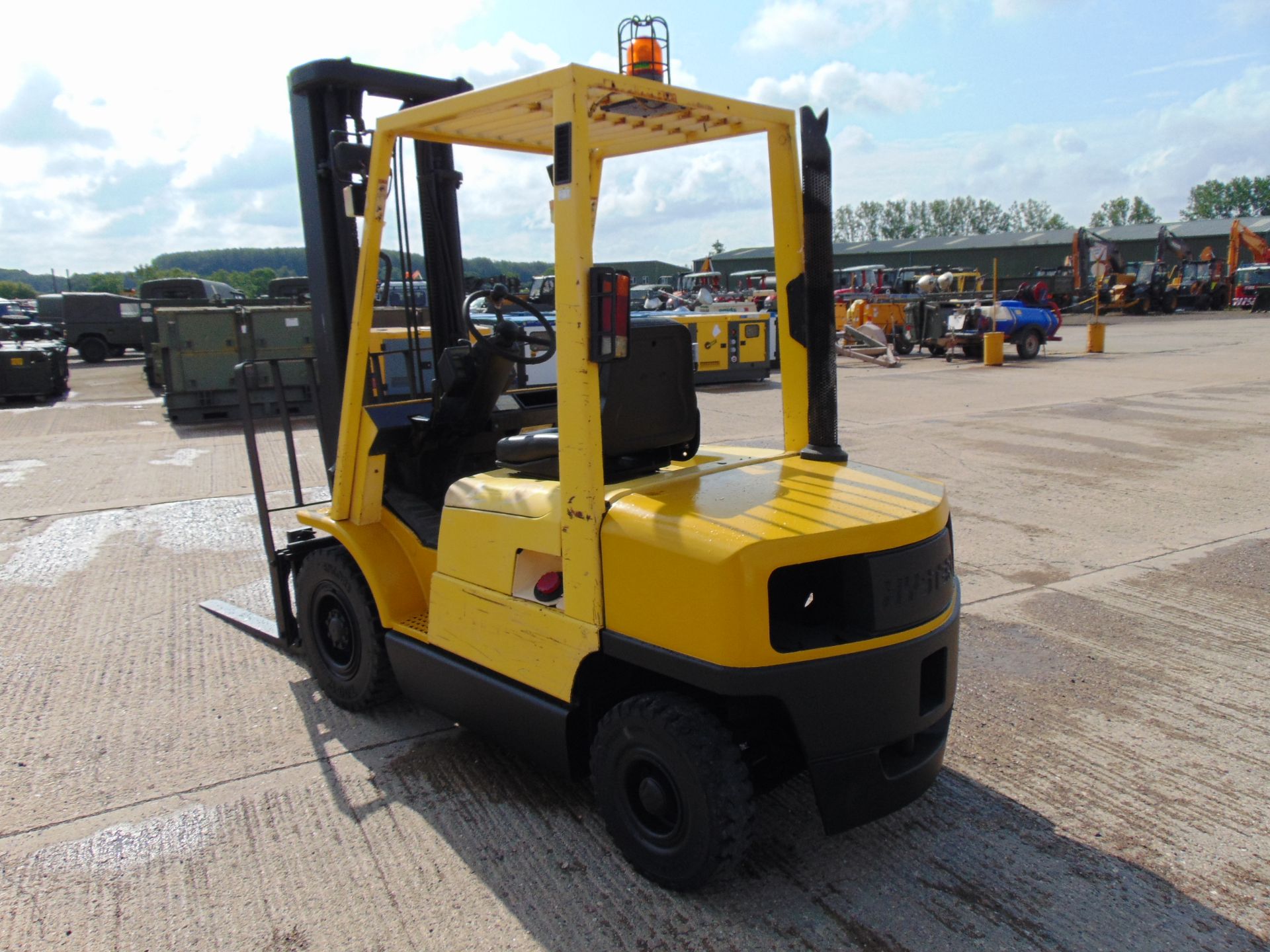 Hyster H2.50XM Counter Balance Diesel Forklift C/W Side Shift - Image 8 of 16