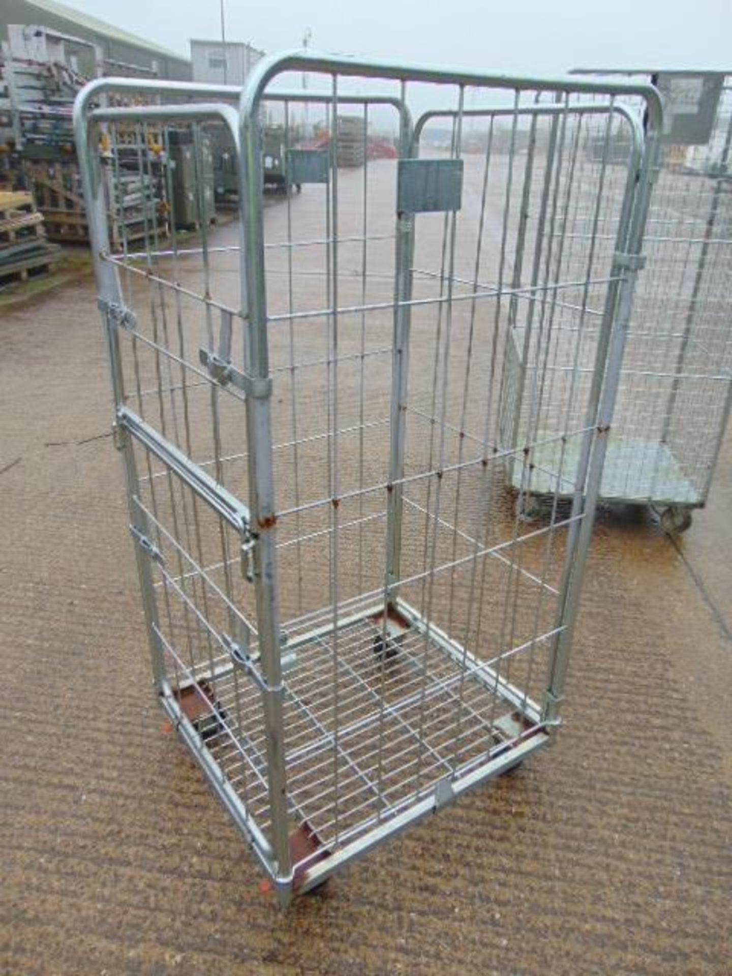 Qty 5 x Stock Cages - Image 7 of 7