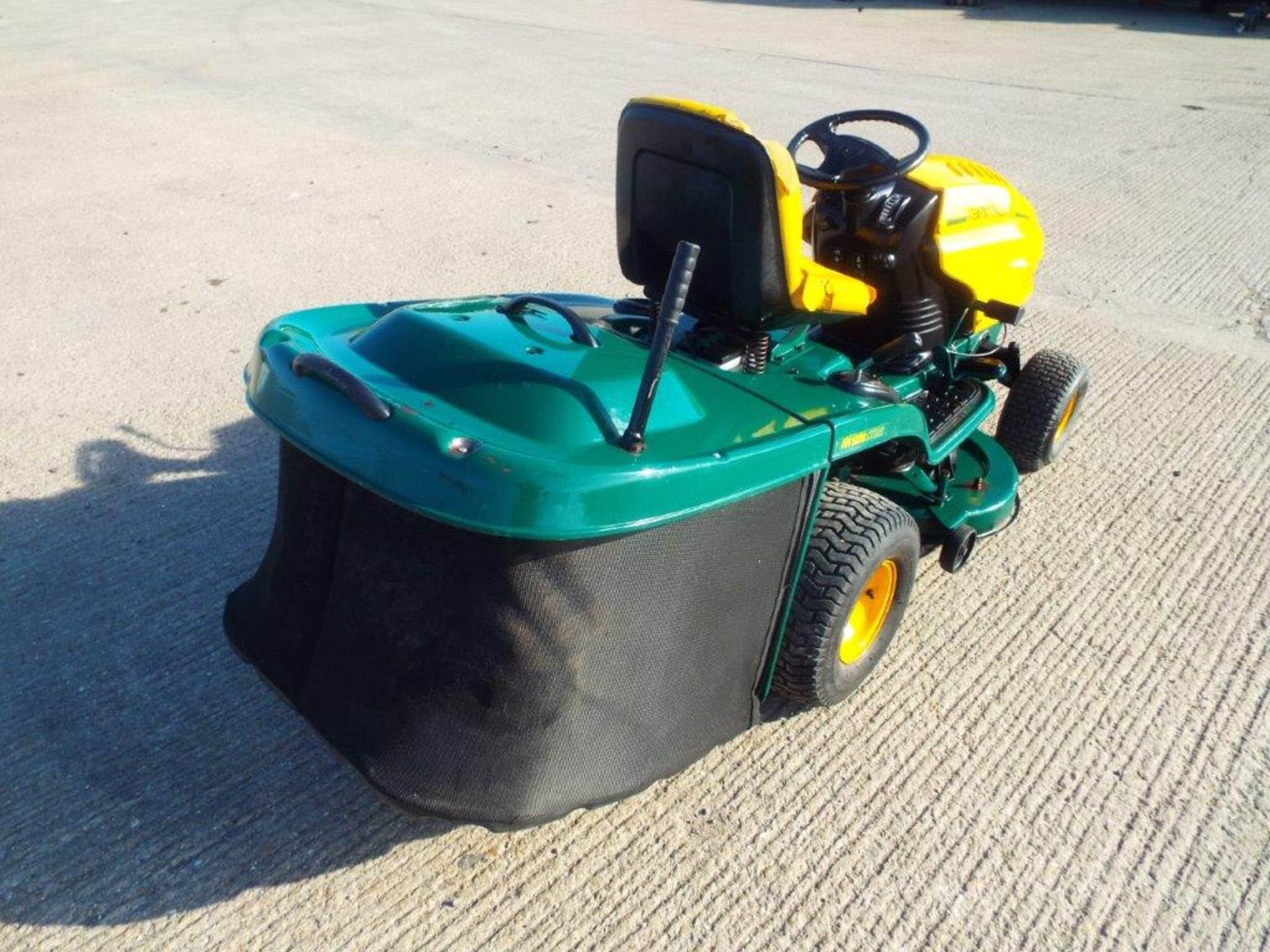 Yardman HN5200 Hydro Ride On Mower - Bild 7 aus 19