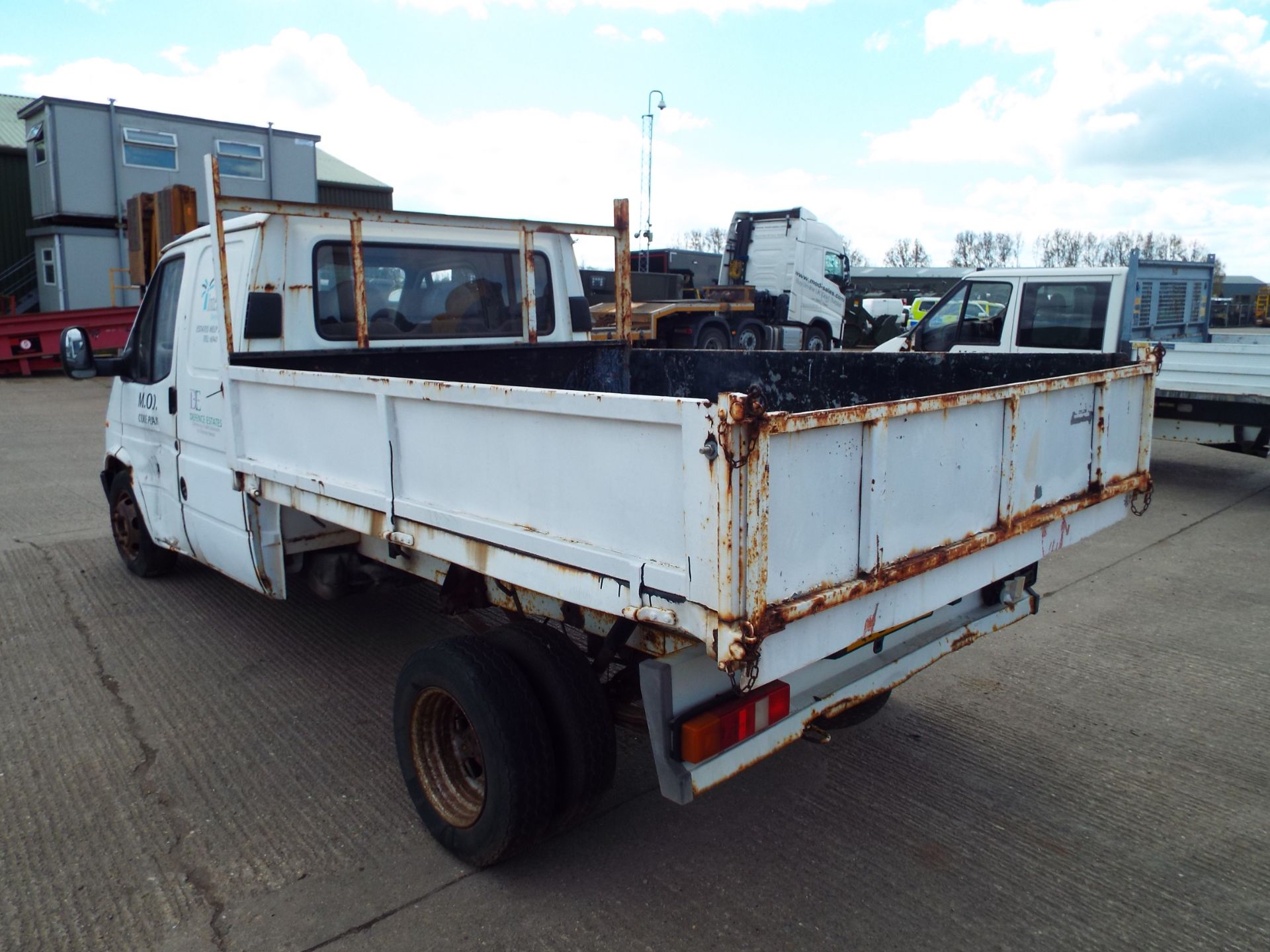 Ford Transit Double Cab Flat Bed Pick Up - Image 5 of 19