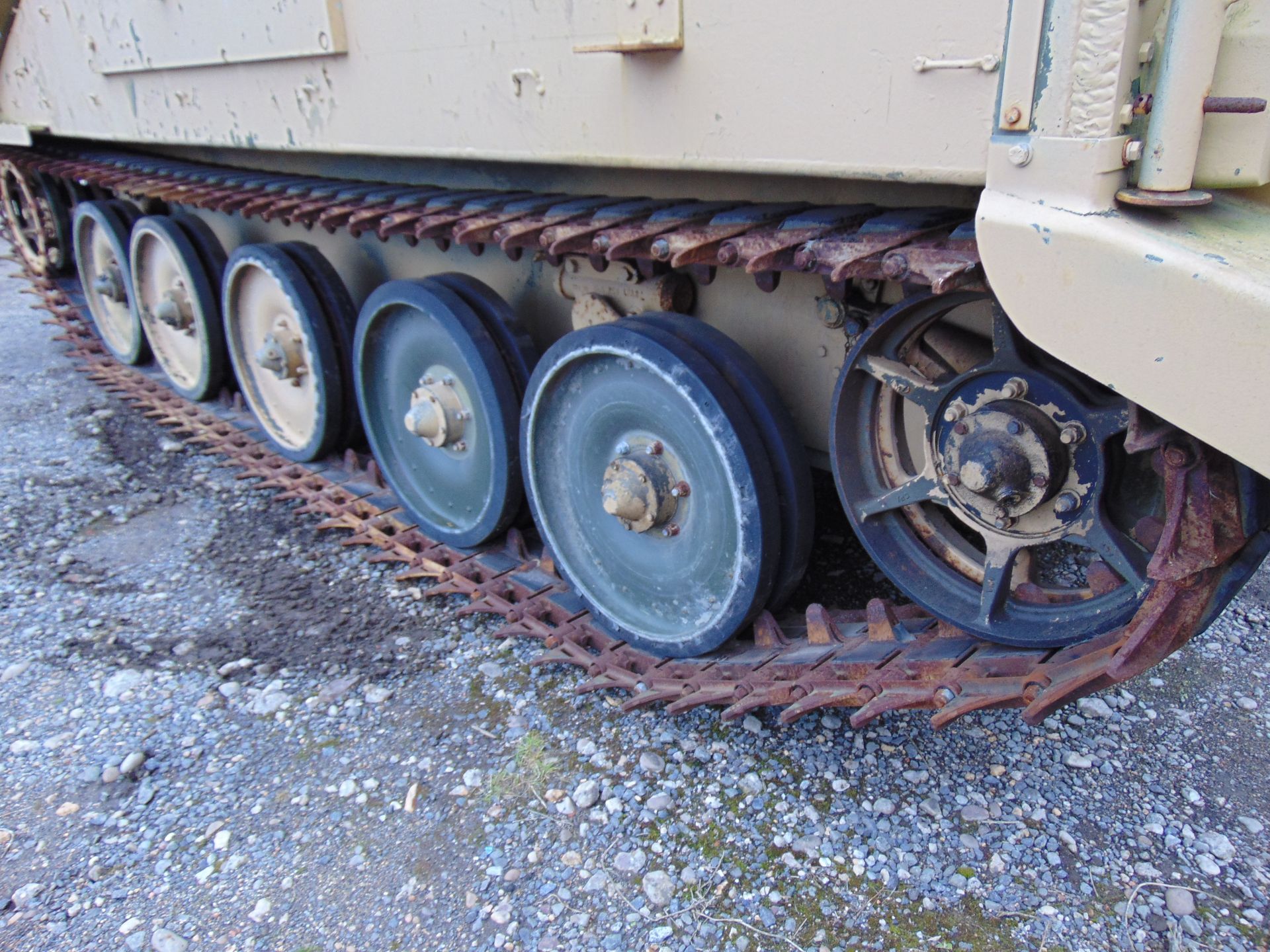 FV105 Sultan Armoured Personnel Carrier - Image 10 of 22