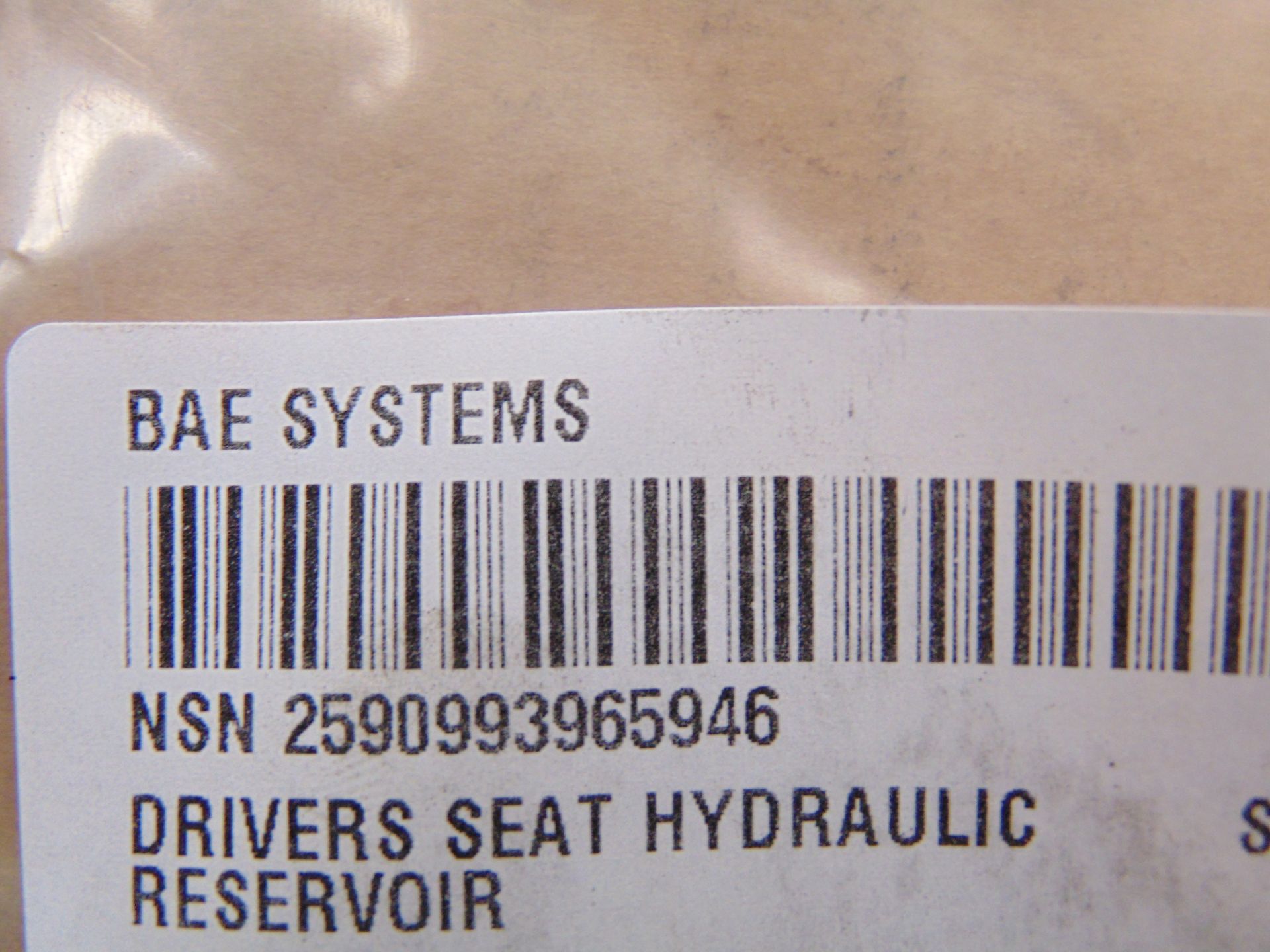 Drivers Seat Hydraulic Reservoir P/no HM6020/63 - Image 7 of 7