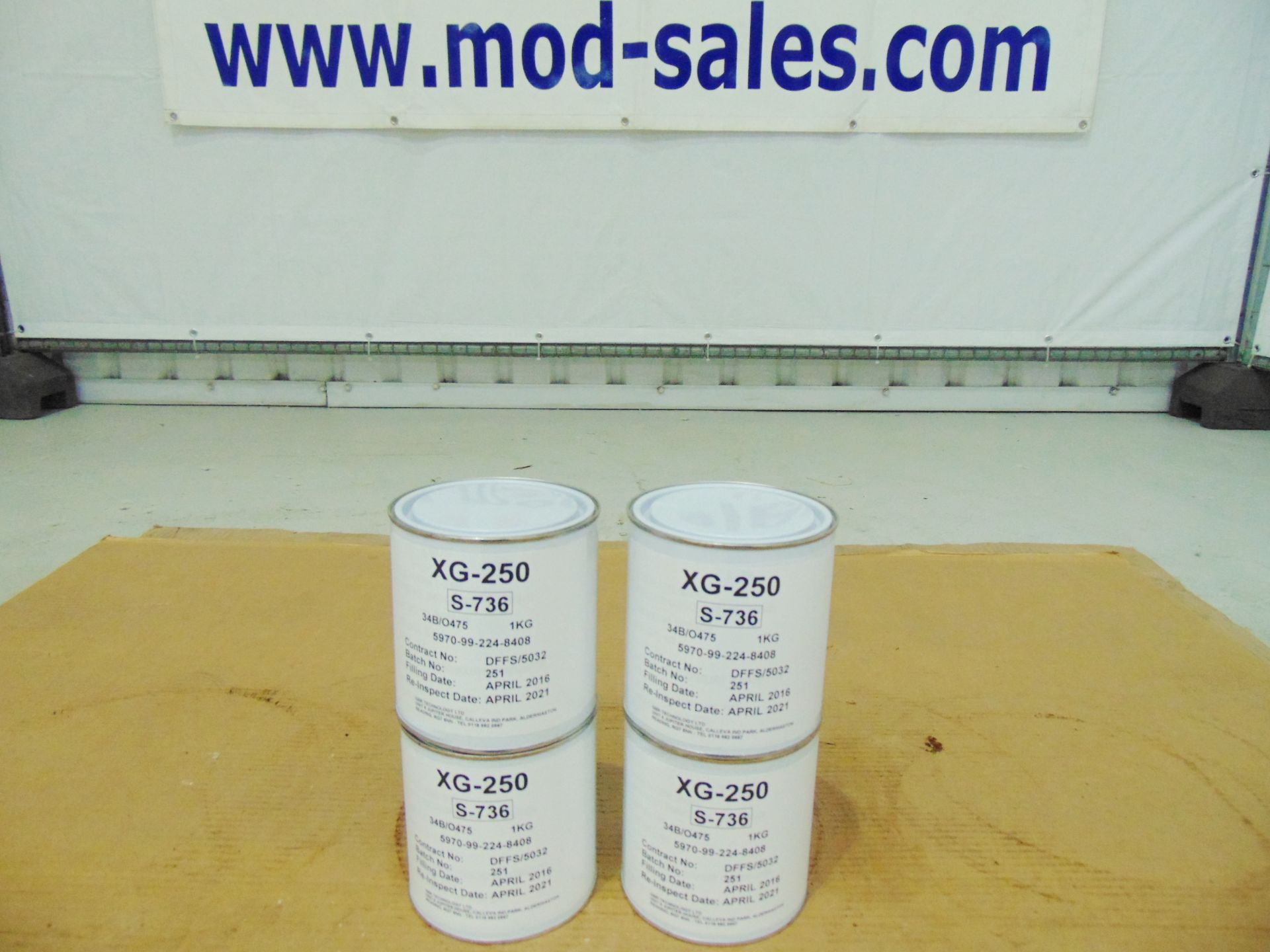 4 x Unissued 1Kg Tins of XG-250 S-736 Silicone Grease