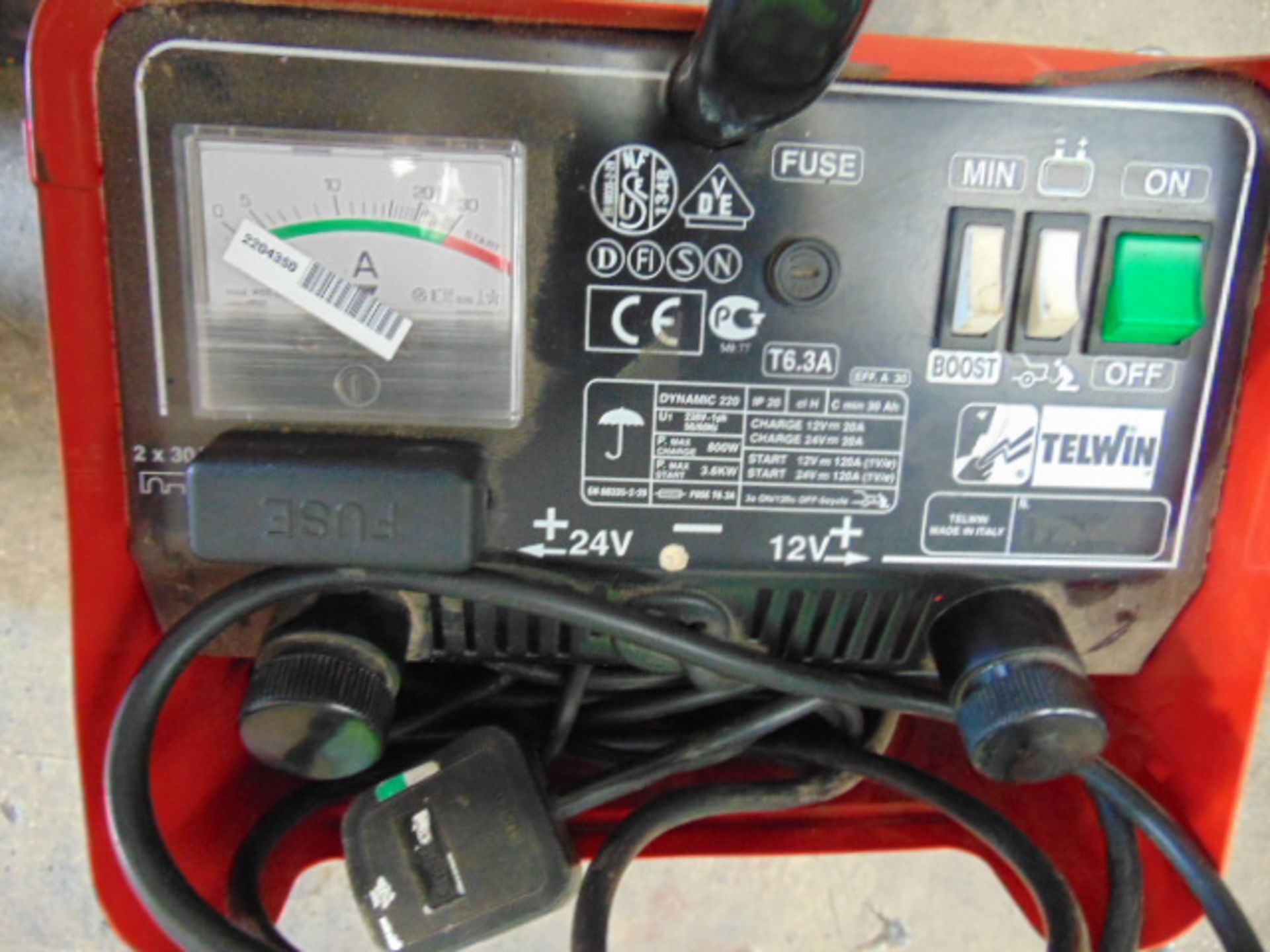 Telwin Dynamic 220 Start Battery Starter/Charger - Image 4 of 5